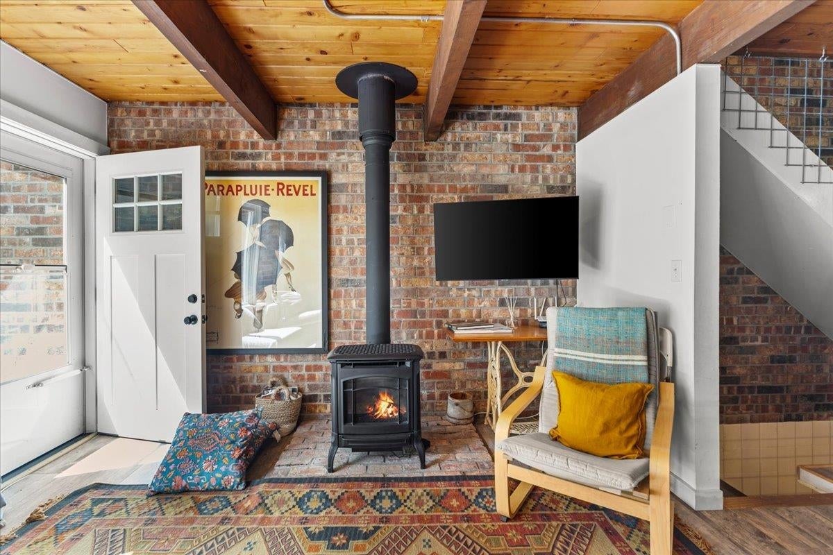 Stowe, Vermont, 05672, United States, 3 Bedrooms Bedrooms, ,2 BathroomsBathrooms,Residential,For Sale,1901768