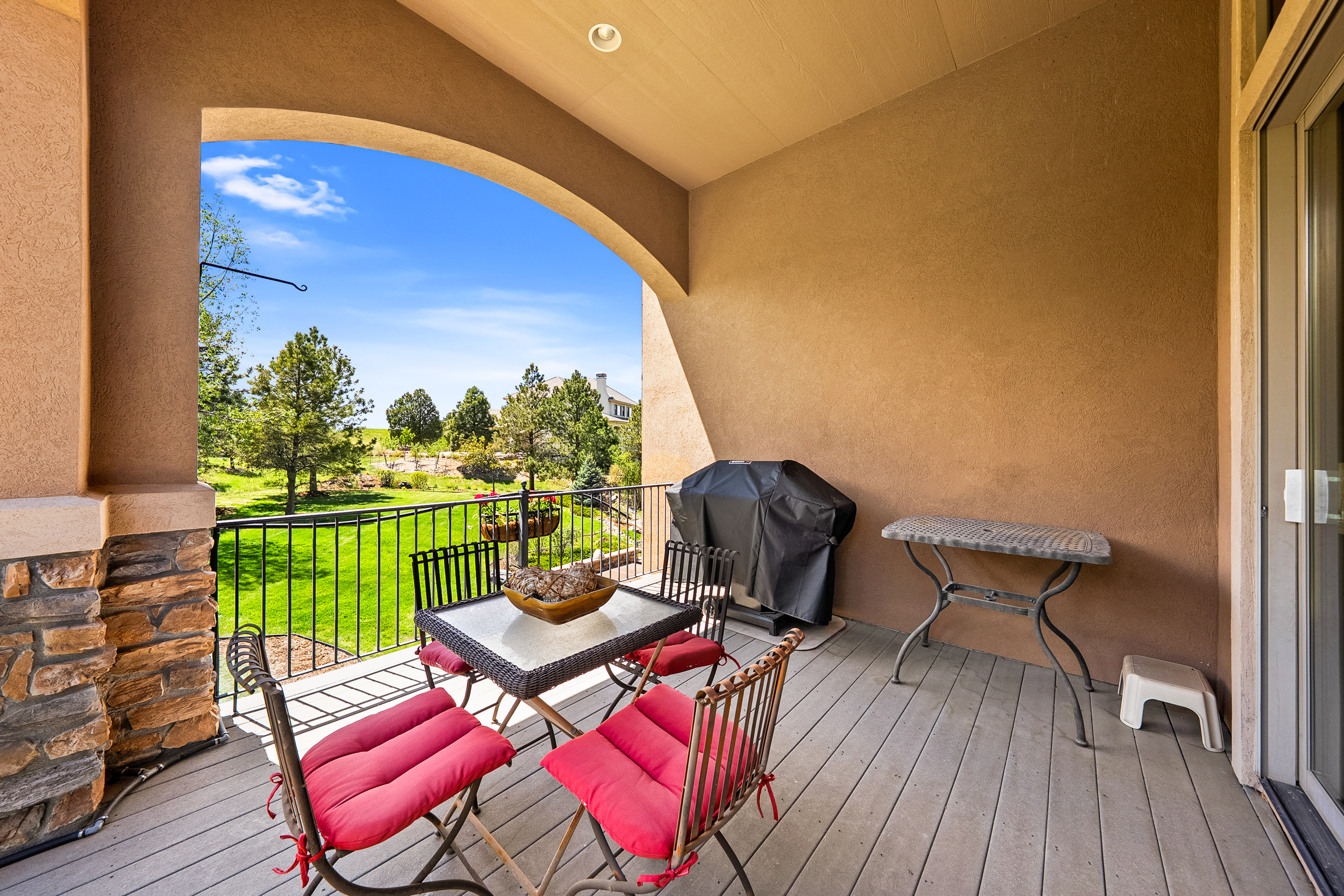  Exceptional ranch-style home in the prestigious gated golf course community - 物件實景