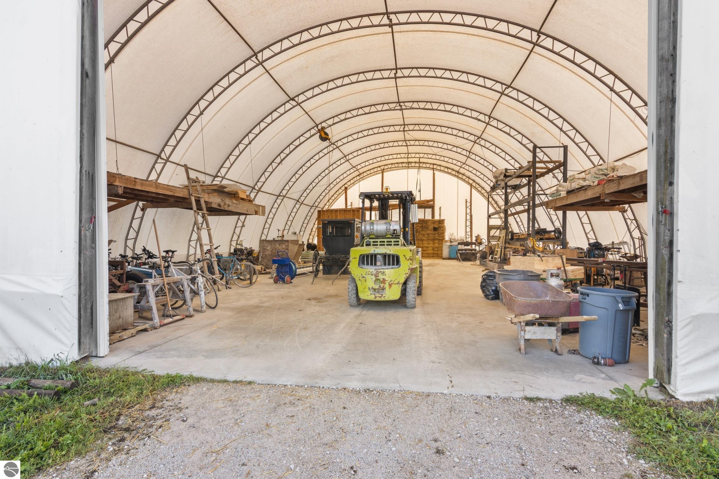 Leroy, Michigan, 49655-8142, United States, 5 Bedrooms Bedrooms, ,3 BathroomsBathrooms,Residential,For Sale,1949628