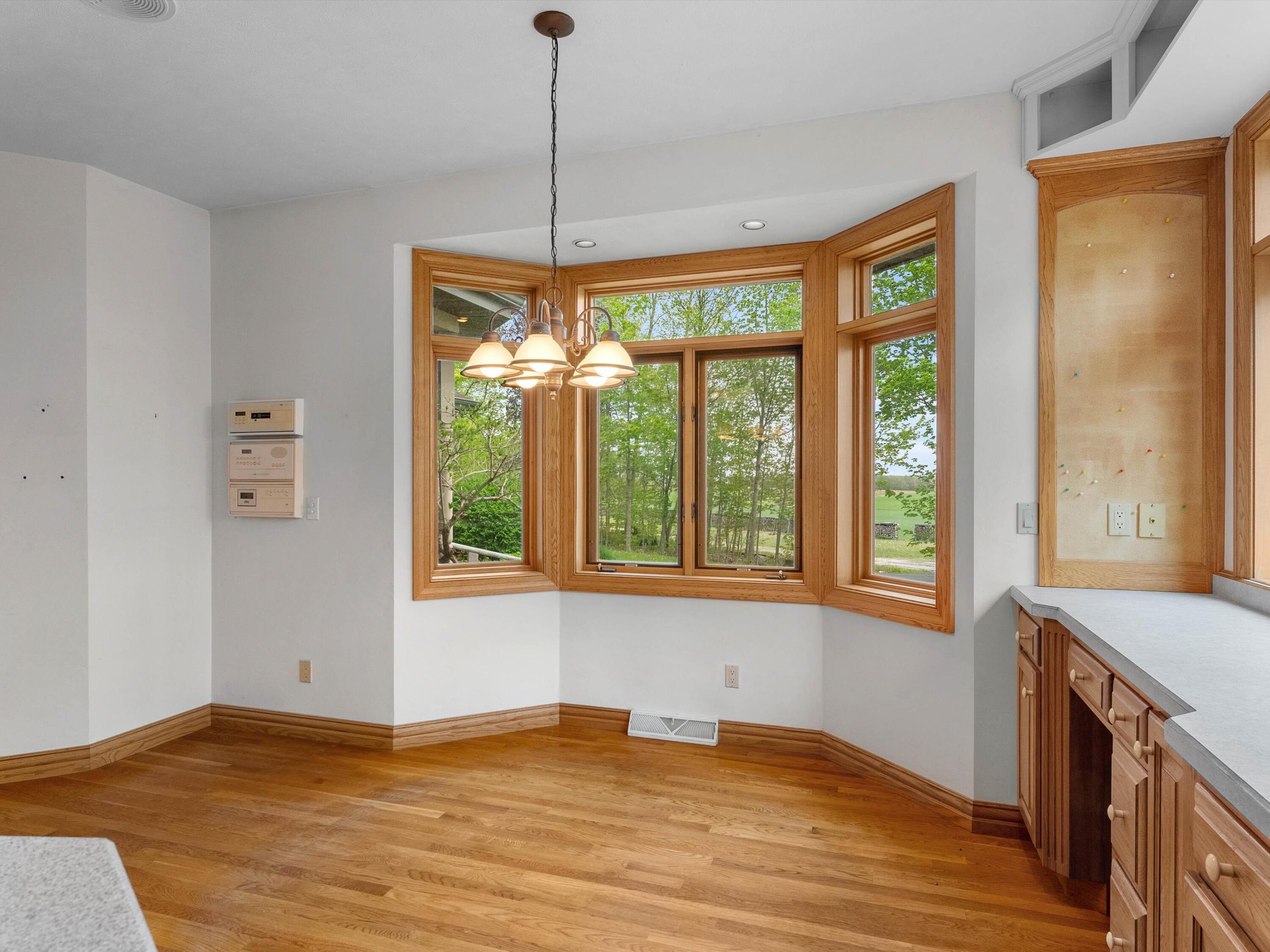 Eaton, Wisconsin, 54245, United States, 3 Bedrooms Bedrooms, ,4 BathroomsBathrooms,Residential,For Sale,1926569
