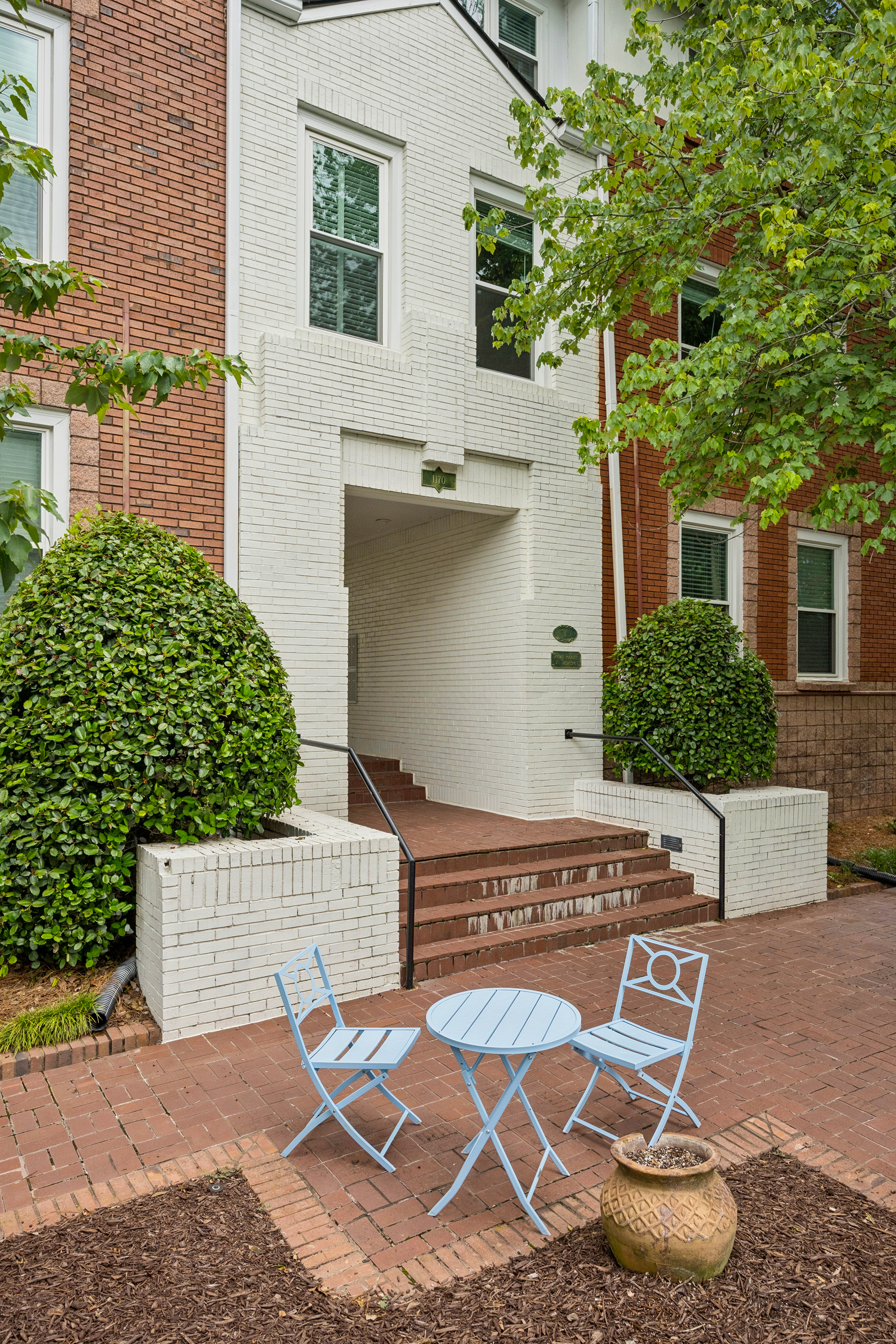  Updated Two-story Condo Tucked inside Intimate Community in Virginia Highland - 物件實景