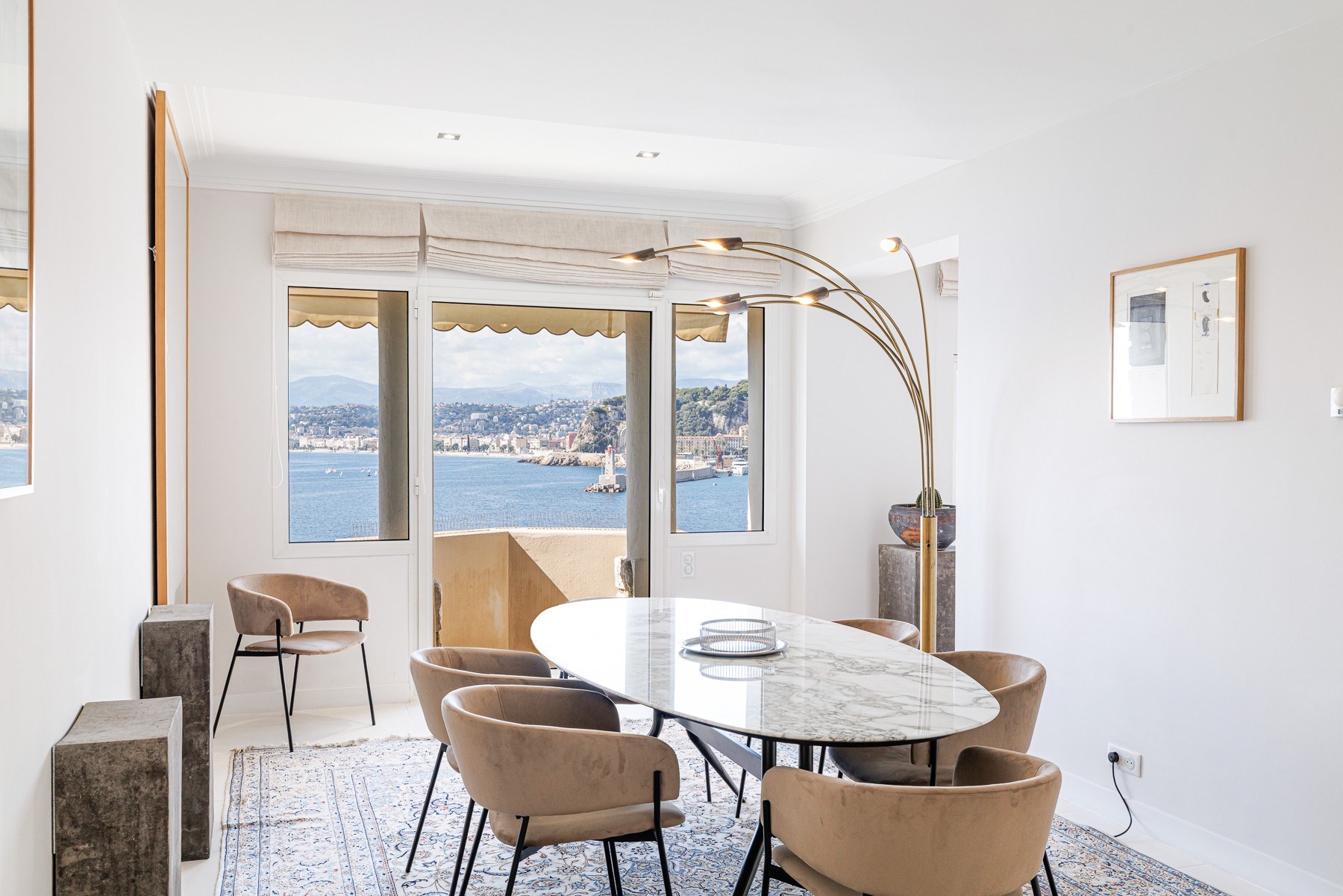  Luxury seafront apartment in Nice – 2 bedrooms, views over the Baie des Anges - 物件實景