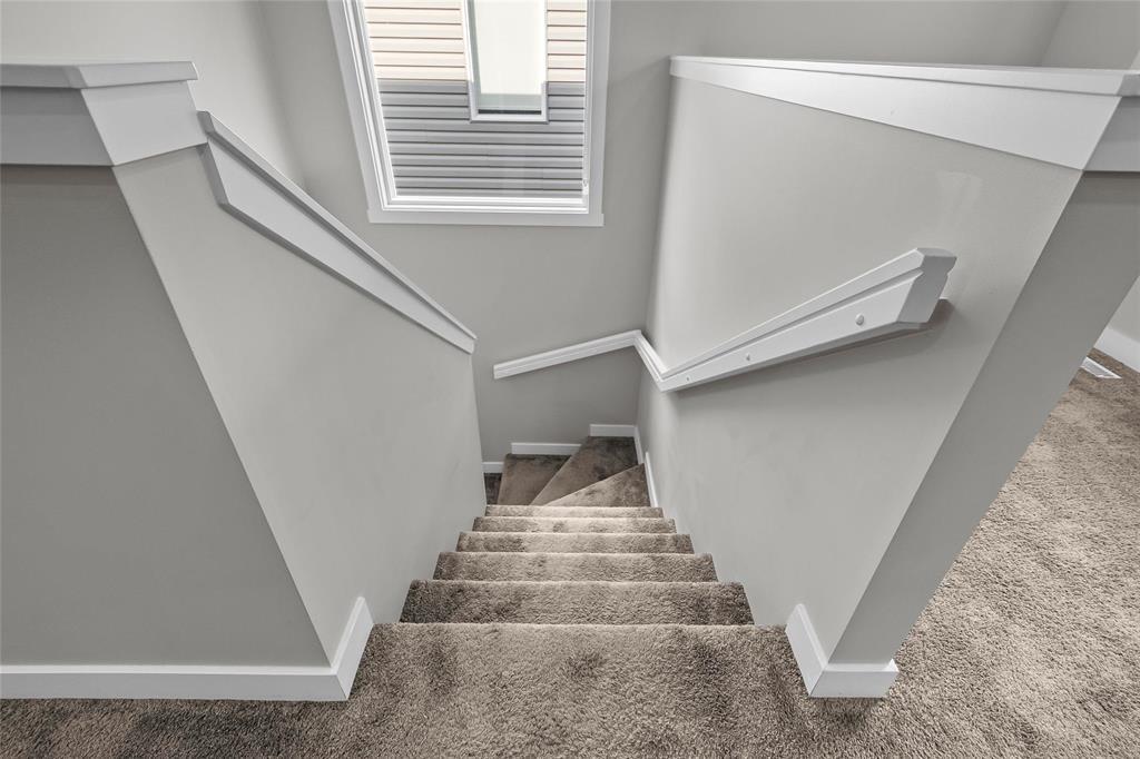 WINNIPEG, Manitoba, R2V 5C8, CA, 3 Bedrooms Bedrooms, ,2 BathroomsBathrooms,Residential,For Sale,1947801