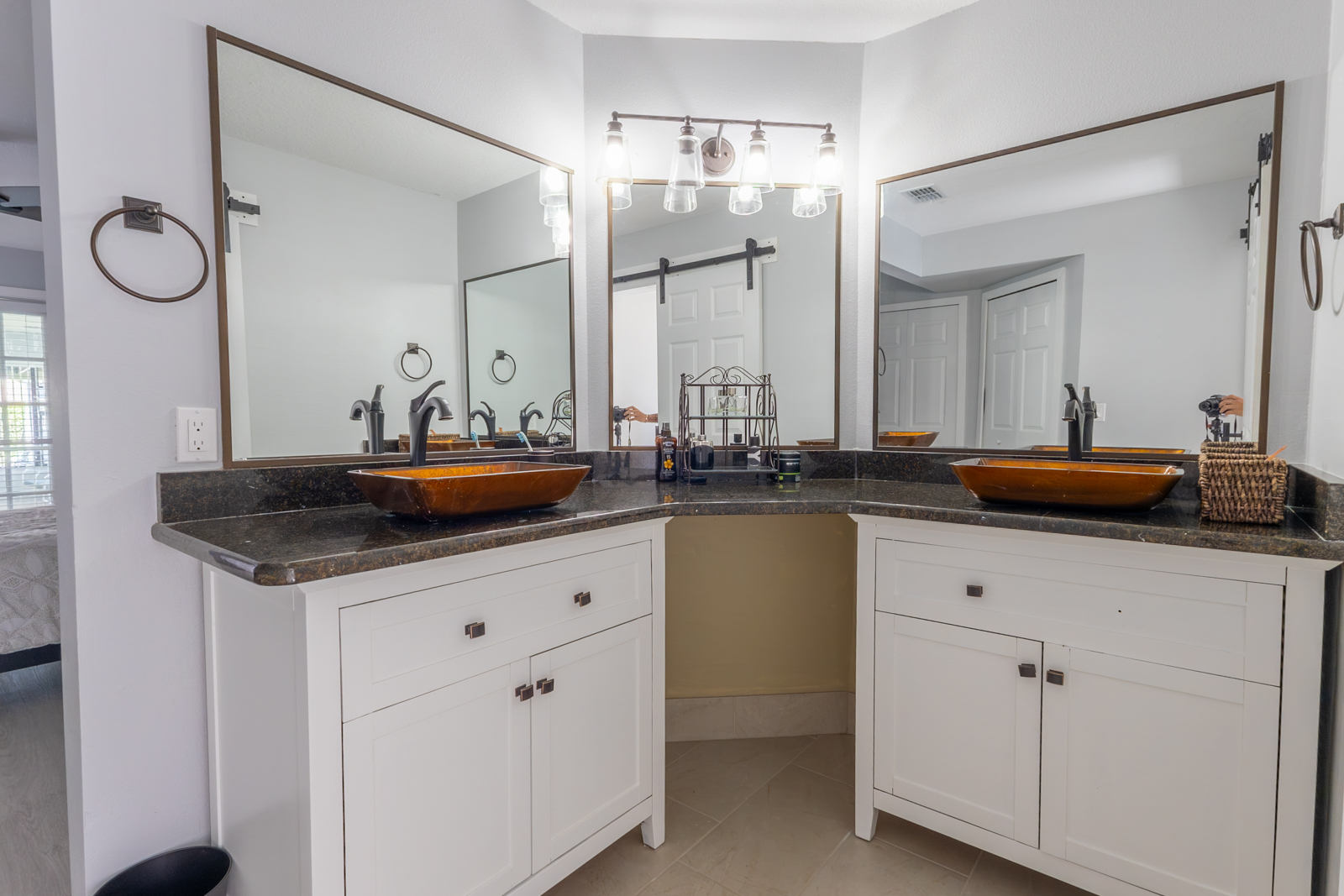 Kissimmee, Florida, 34744, United States, 3 Bedrooms Bedrooms, ,2 BathroomsBathrooms,Residential,For Sale,1936925