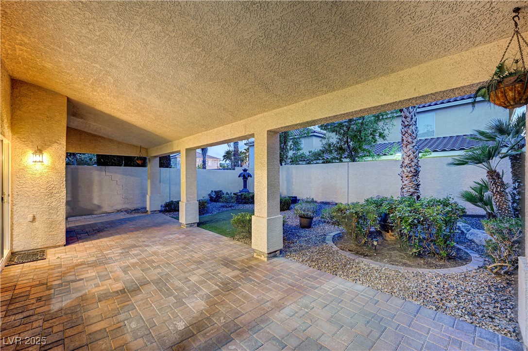 Las Vegas, Nevada, 89141, United States, 3 Bedrooms Bedrooms, ,3 BathroomsBathrooms,Residential,For Sale,1971377