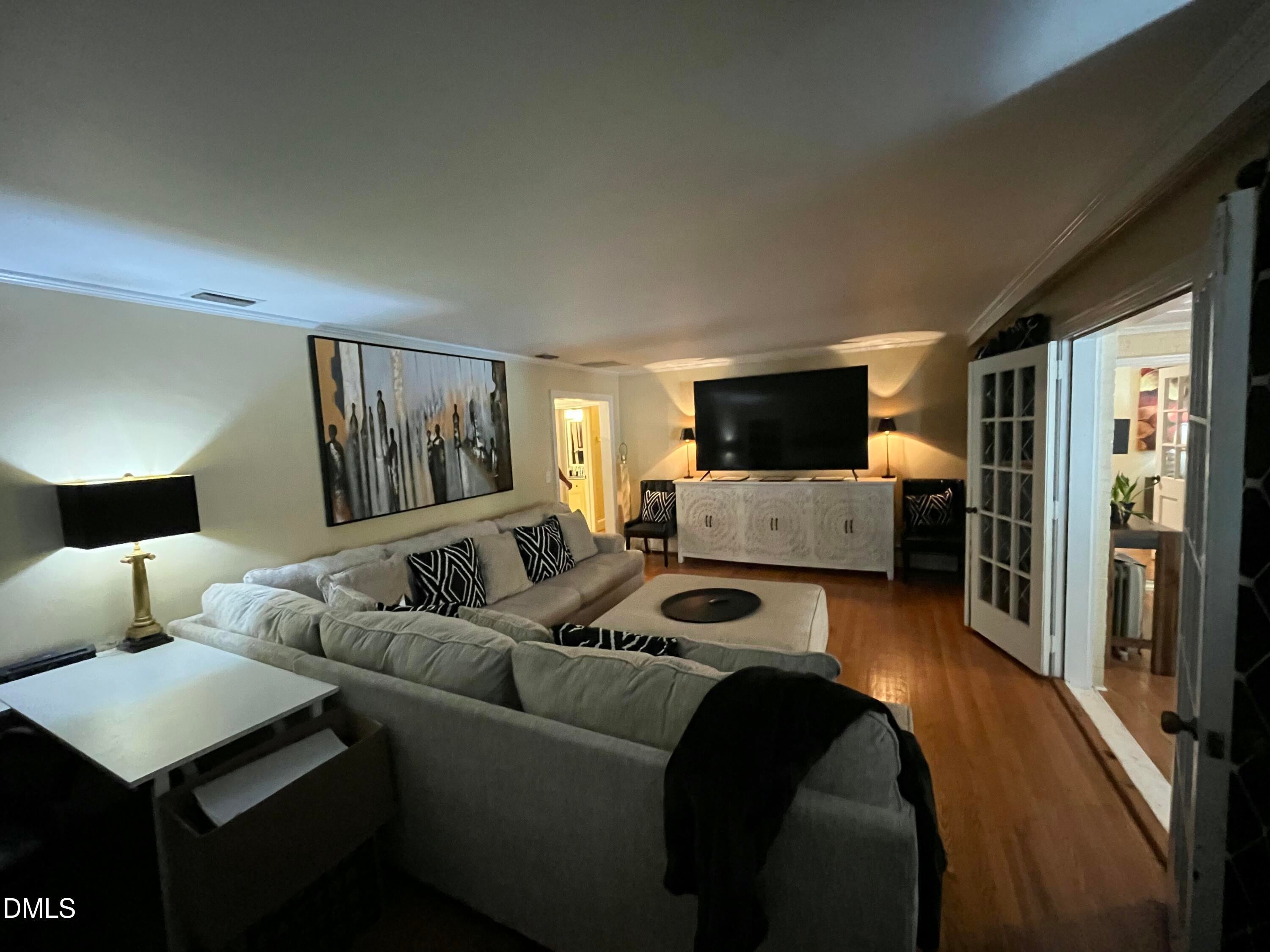 Burlington, North Carolina, 27215, United States, 6 Bedrooms Bedrooms, ,5 BathroomsBathrooms,Residential,For Sale,1999831