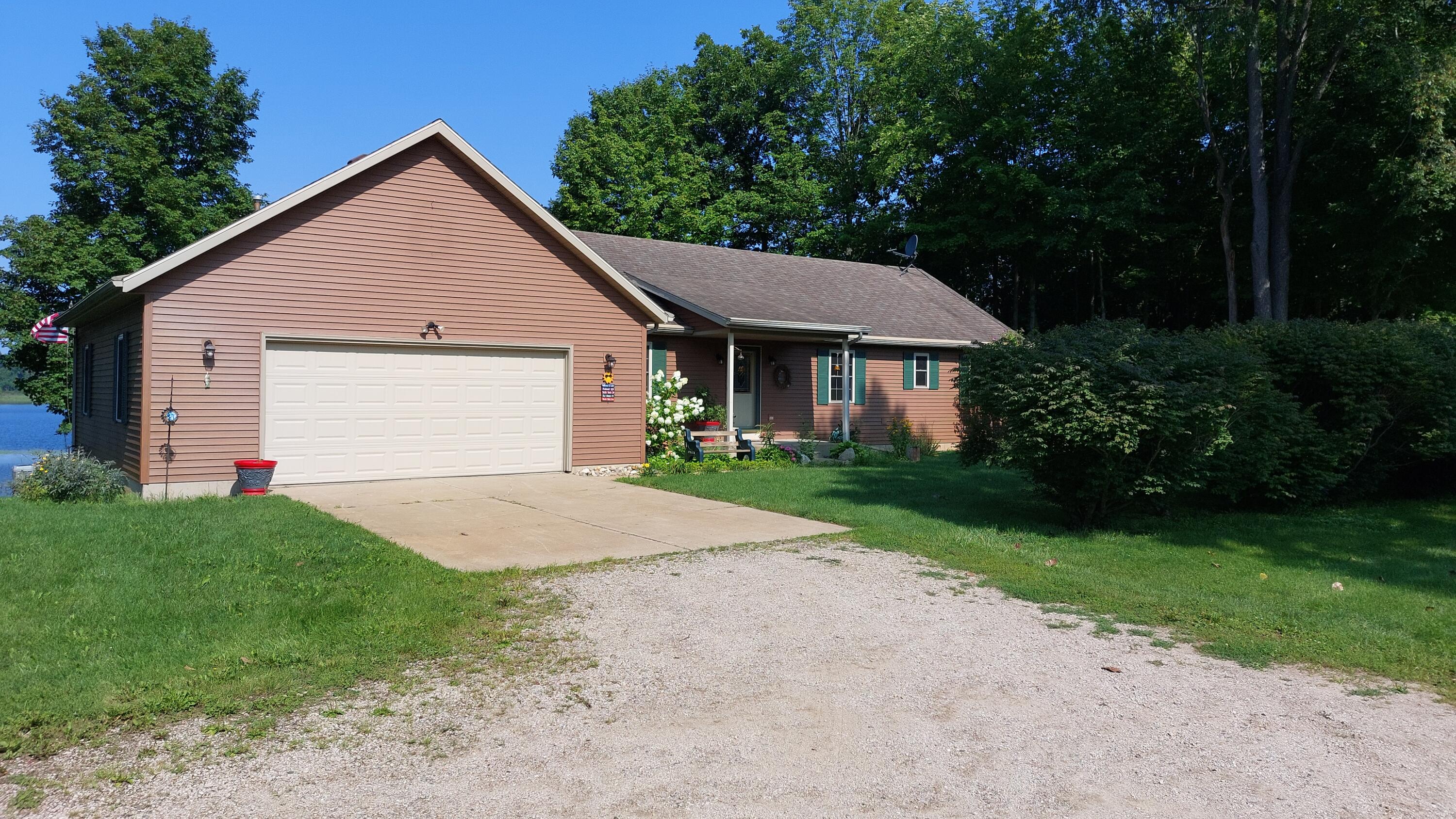 Dowagiac, Michigan, 49047, United States, 3 Bedrooms Bedrooms, ,2 BathroomsBathrooms,Residential,For Sale,1909140