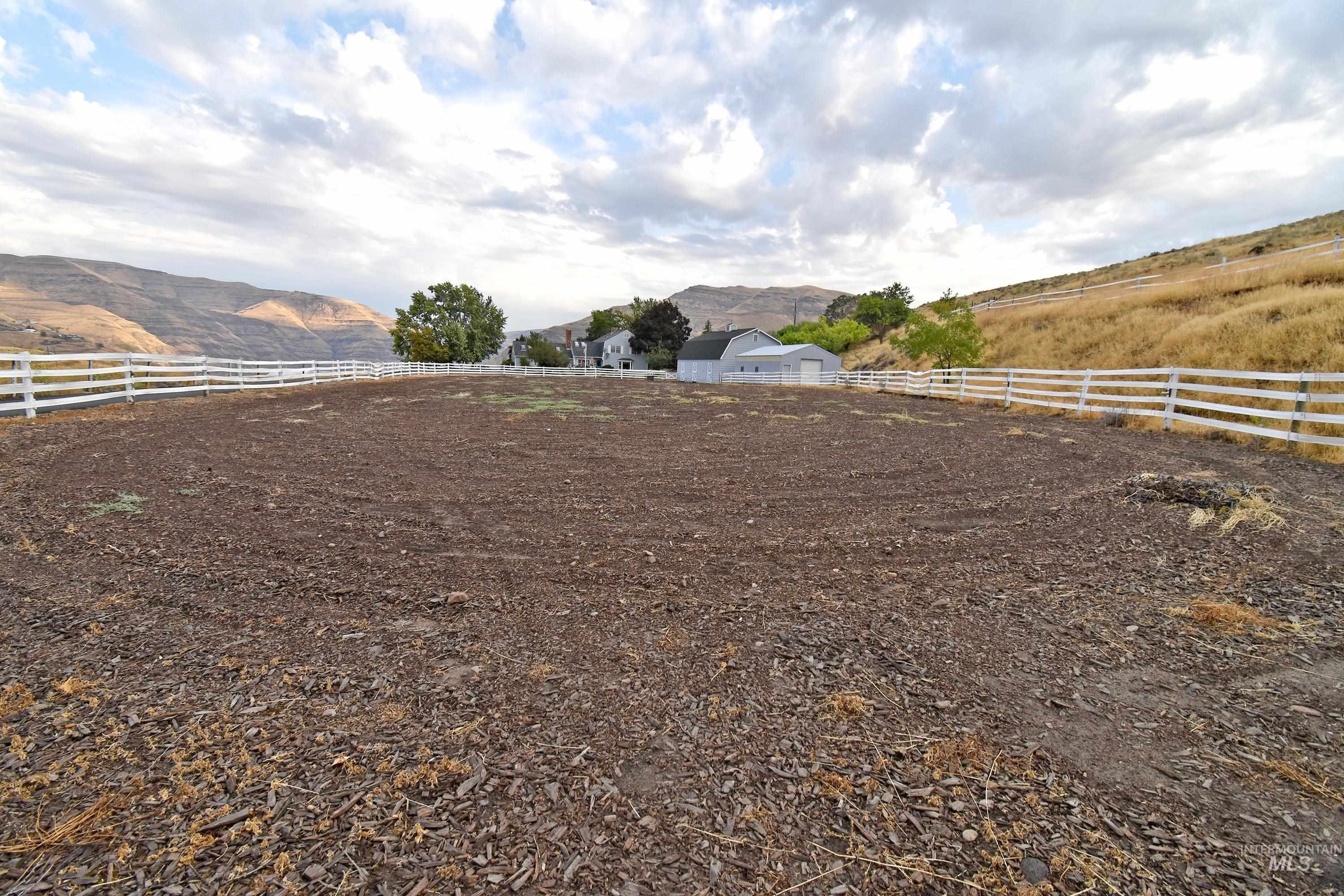 Clarkston, Washington, 99403, United States, 3 Bedrooms Bedrooms, ,3 BathroomsBathrooms,Residential,For Sale,1981338