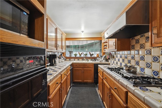 East Los Angeles, California, 90022, United States, 3 Bedrooms Bedrooms, ,Residential,For Sale,1854488