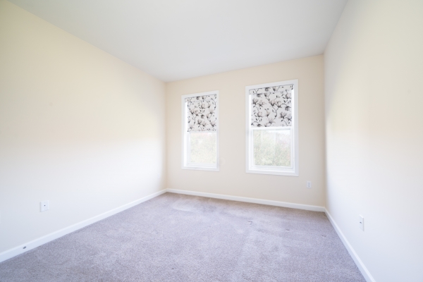 Weymouth, Massachusetts, 02190, United States, 2 Bedrooms Bedrooms, ,2 BathroomsBathrooms,Residential,For Sale,1978369