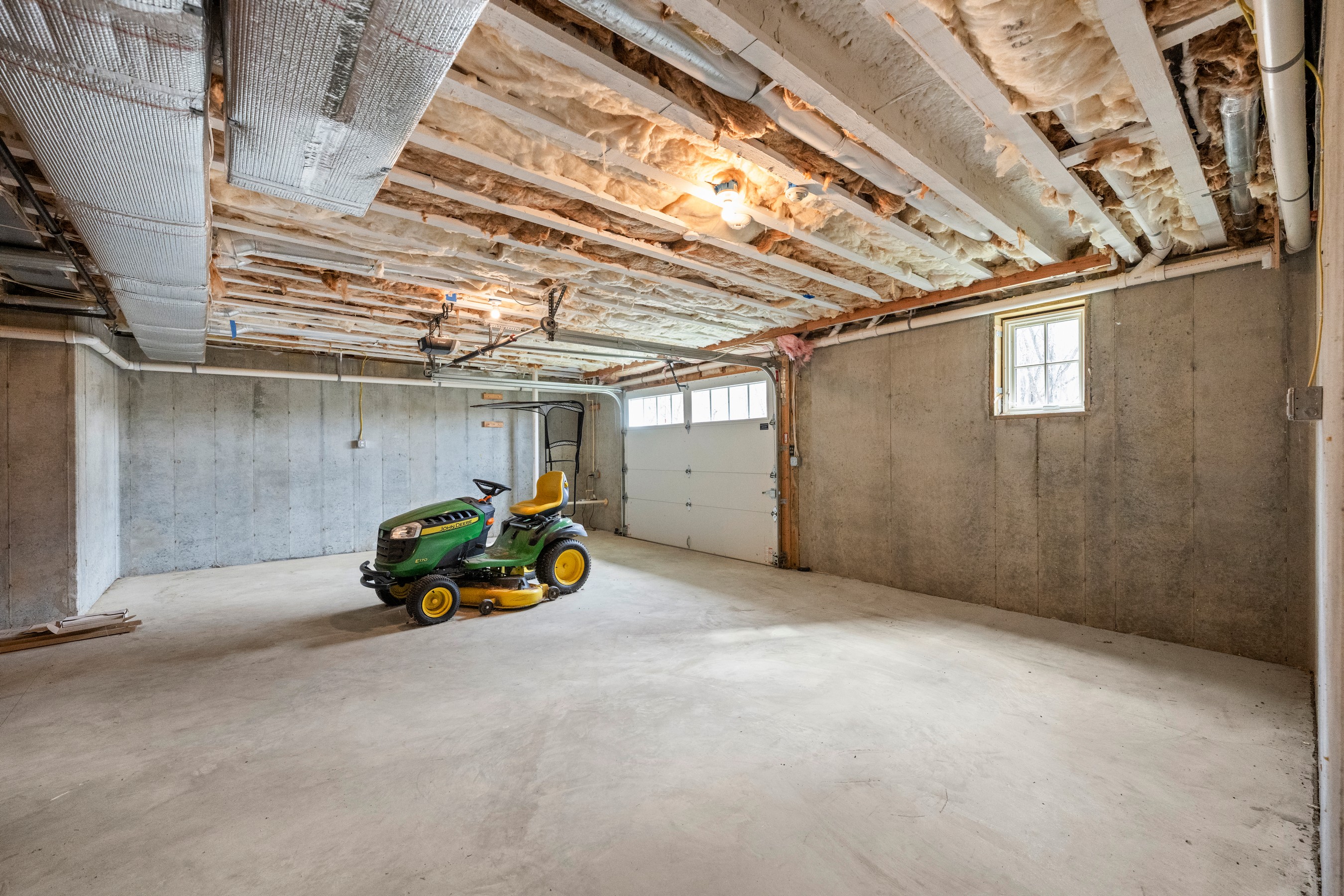  NONE AVAILABLE - 物件實景