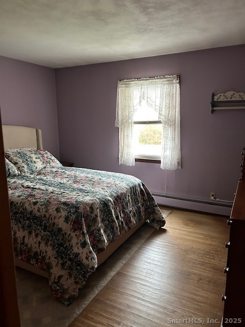 Milford, Connecticut, 06460, United States, 3 Bedrooms Bedrooms, ,2 BathroomsBathrooms,Residential,For Sale,1997476