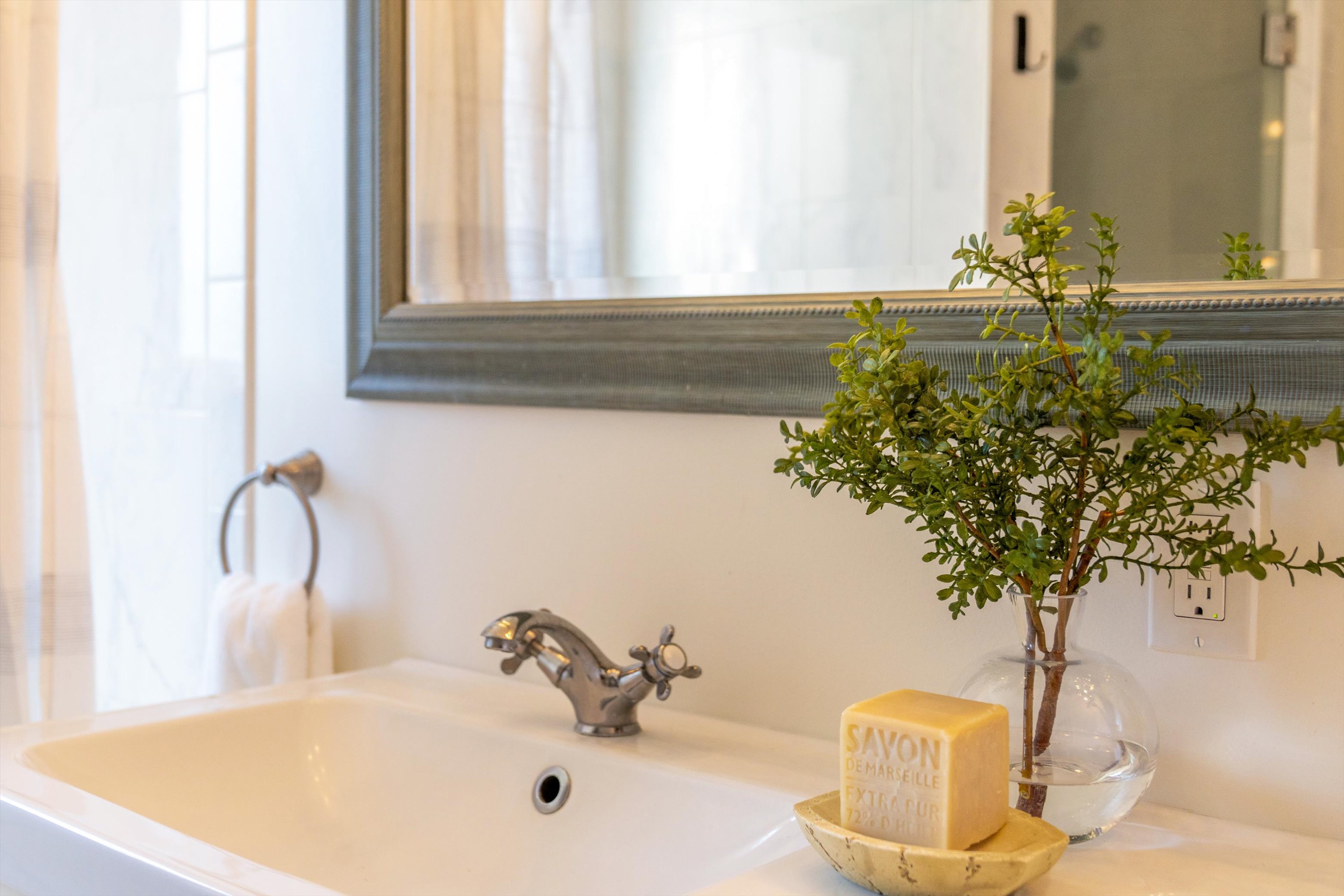  18428 4th  Avenue - 物件實景