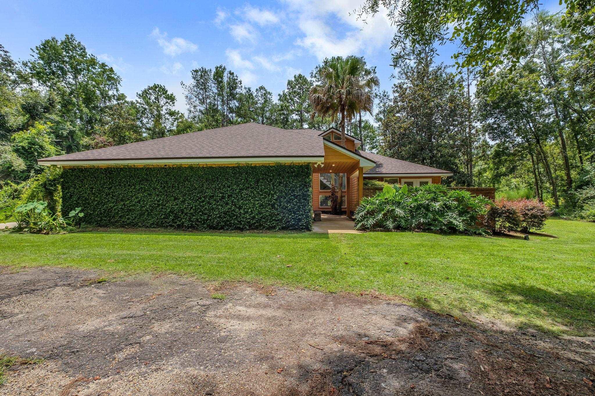 Tallahassee, Florida, 32311, United States, 4 Bedrooms Bedrooms, ,3 BathroomsBathrooms,Residential,For Sale,1827552