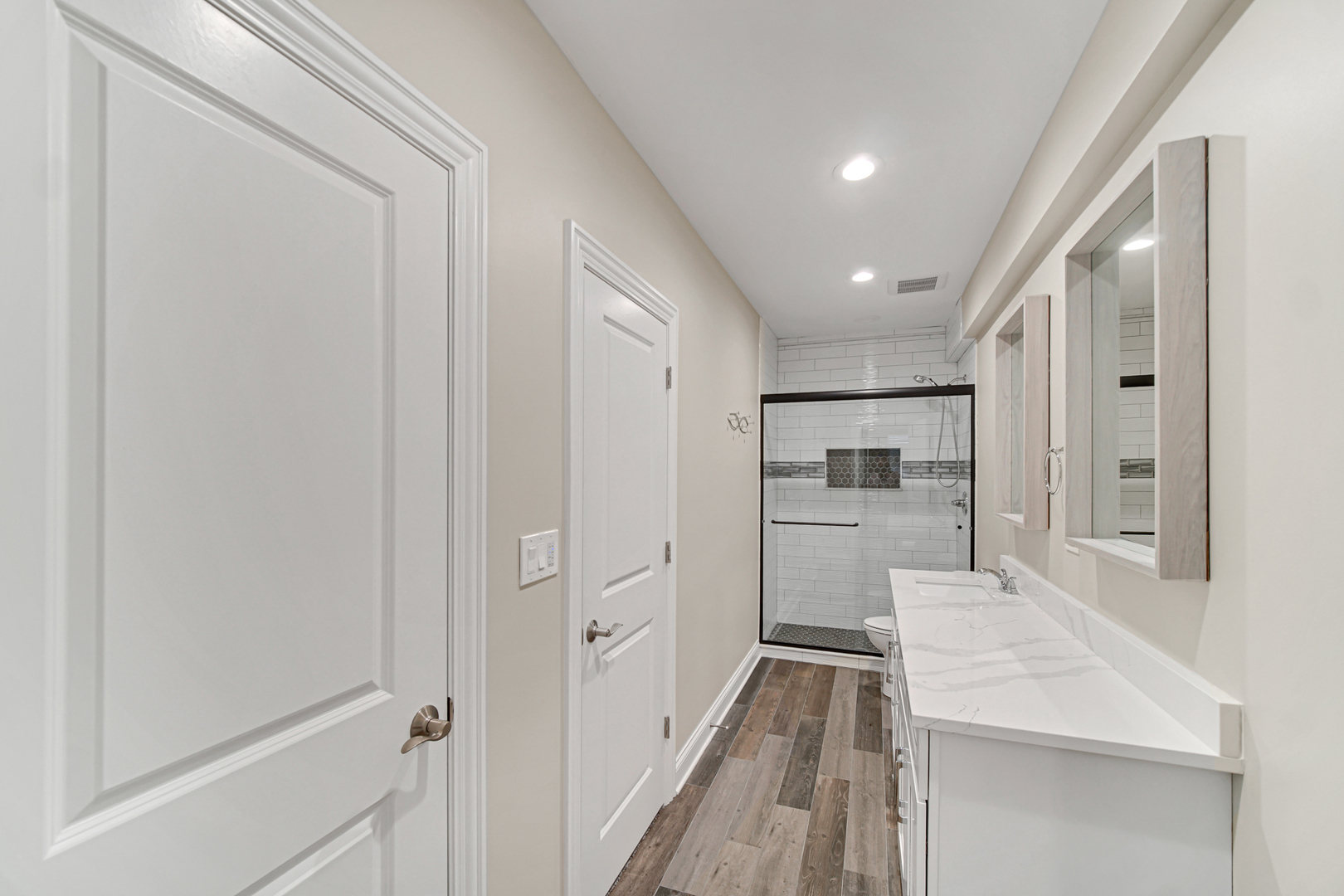 Downers Grove, Illinois, 60516, United States, 4 Bedrooms Bedrooms, ,5 BathroomsBathrooms,Residential,For Sale,1905764
