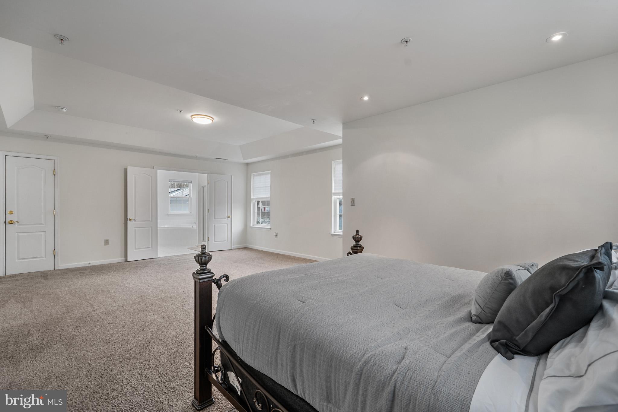 Clinton, Maryland, 20735, United States, 5 Bedrooms Bedrooms, ,4 BathroomsBathrooms,Residential,For Sale,2005620