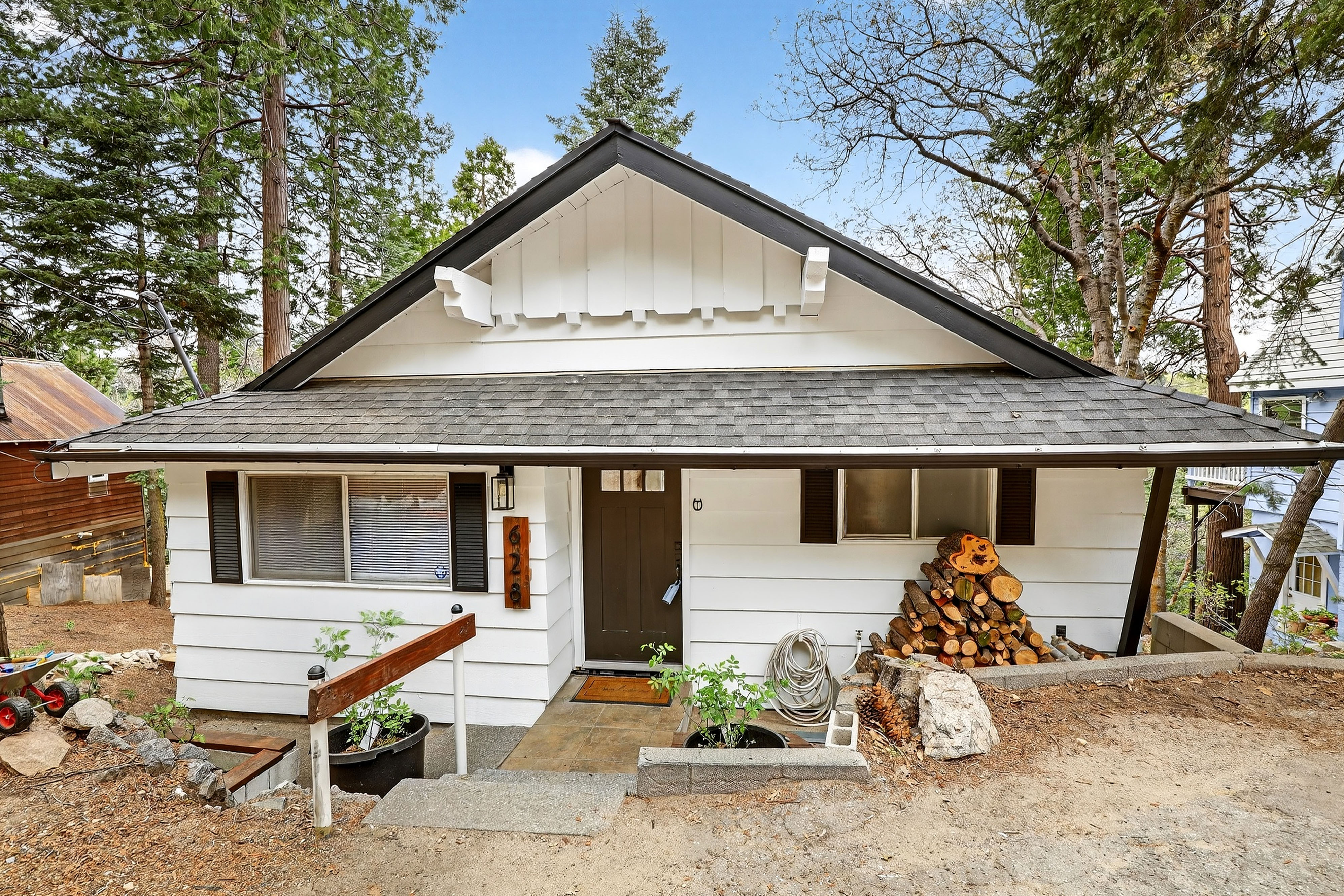  628 Rose Lane, Lake Arrowhead, CA 92391 - 物件實景