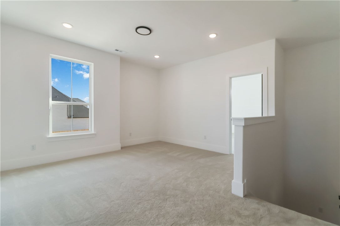 Bentonville, Arkansas, 72713, United States, 4 Bedrooms Bedrooms, ,3 BathroomsBathrooms,Residential,For Sale,1989586