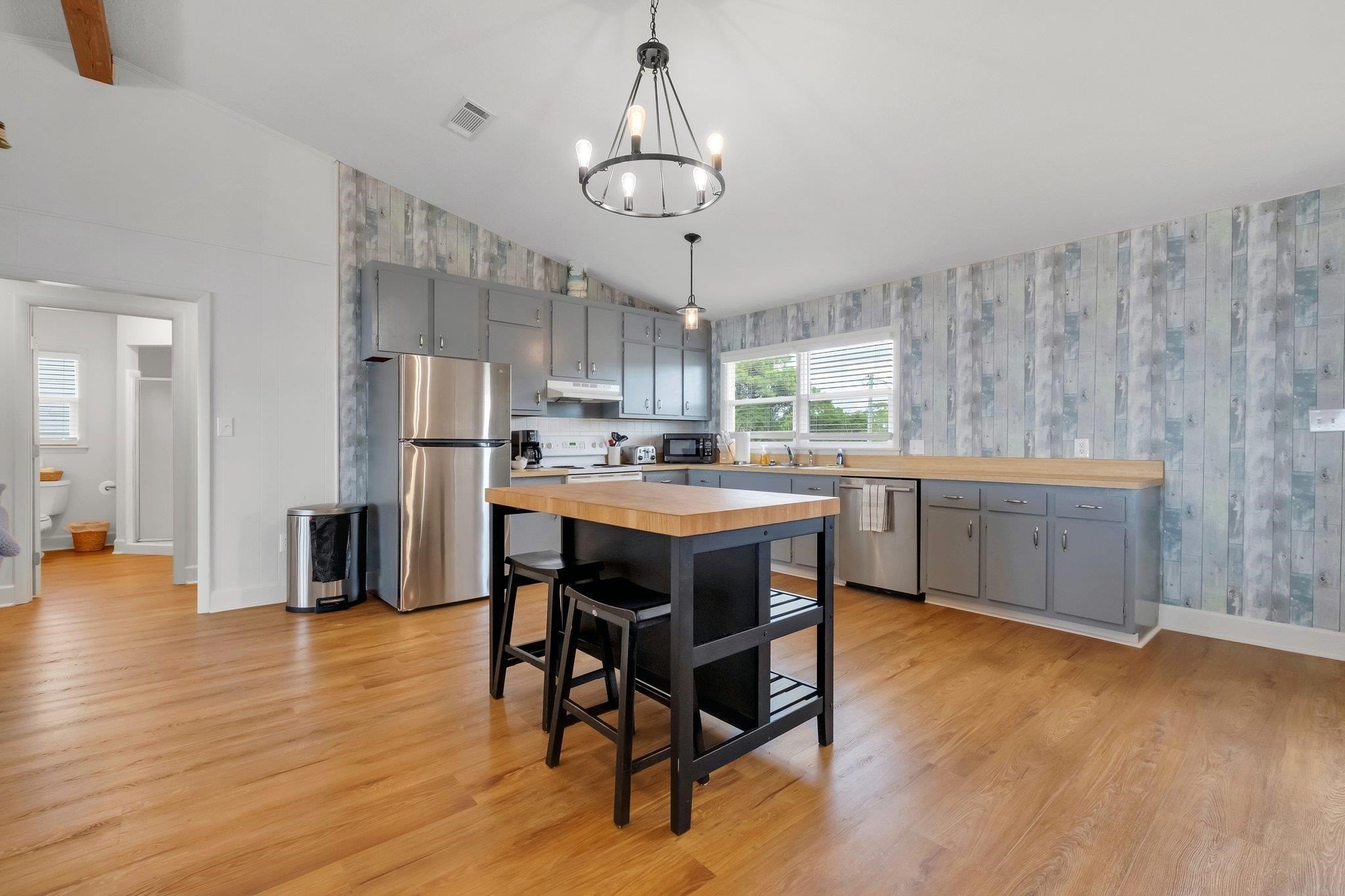 Alligator Point, Florida, 32346, United States, 3 Bedrooms Bedrooms, ,3 BathroomsBathrooms,Residential,For Sale,1943895