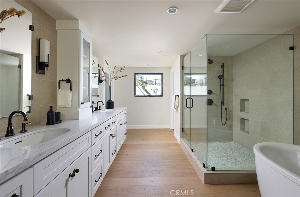 San Clemente, California, 92672, United States, 4 Bedrooms Bedrooms, ,4 BathroomsBathrooms,Residential,For Sale,1992907