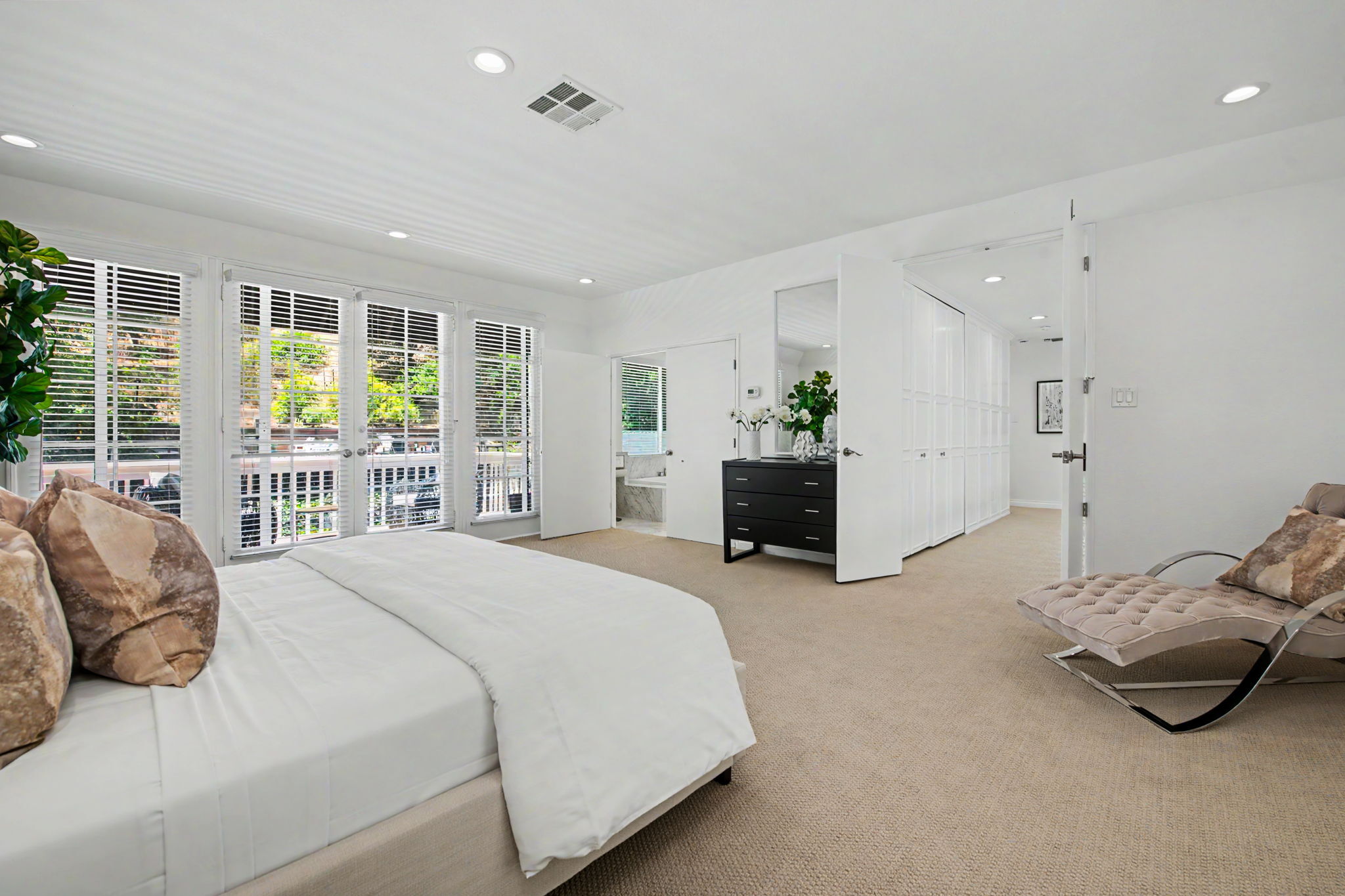  2411 Benedict Canyon Dr - 物件實景