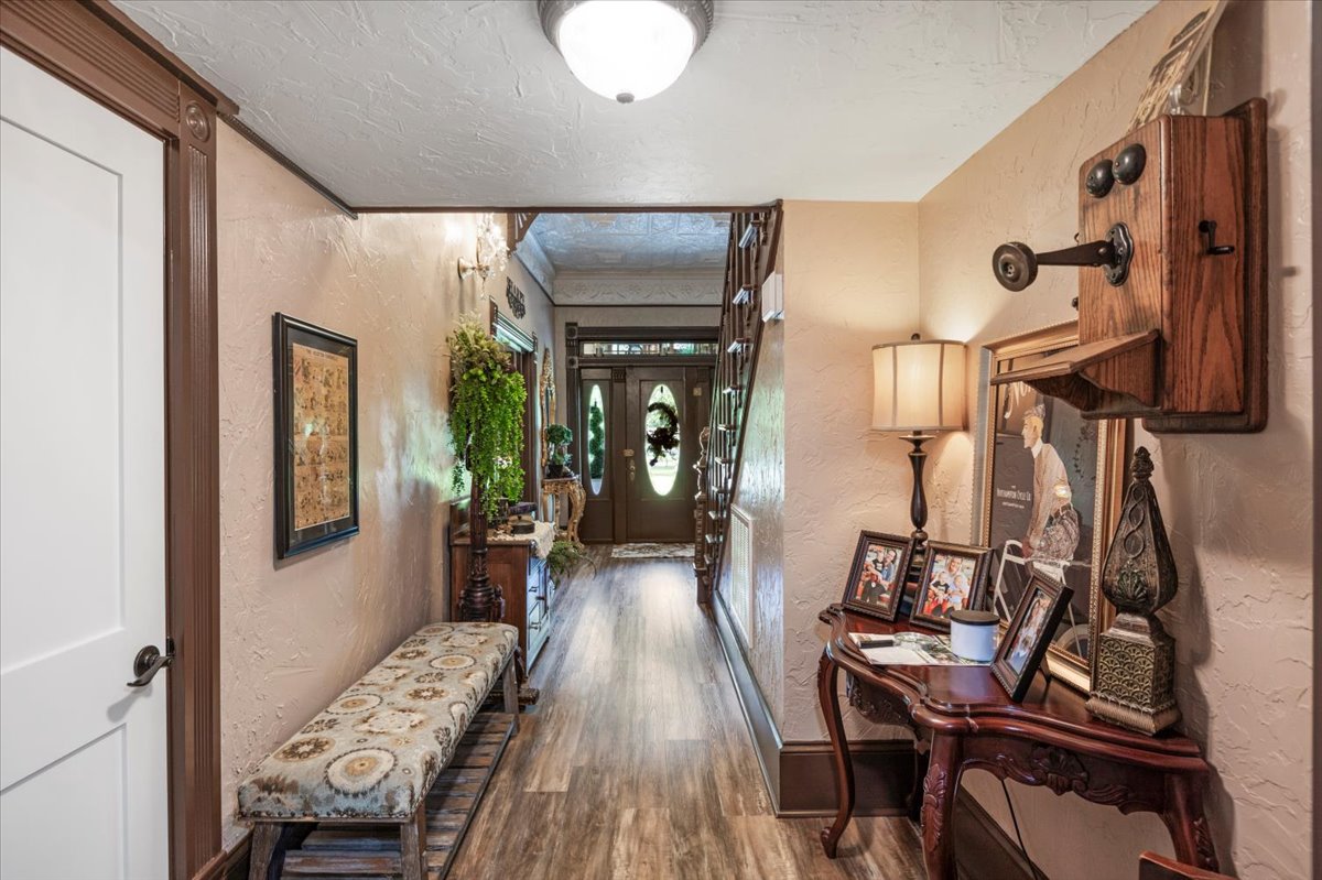 Carthage, Texas, 75633, United States, 5 Bedrooms Bedrooms, ,4 BathroomsBathrooms,Residential,For Sale,1804016