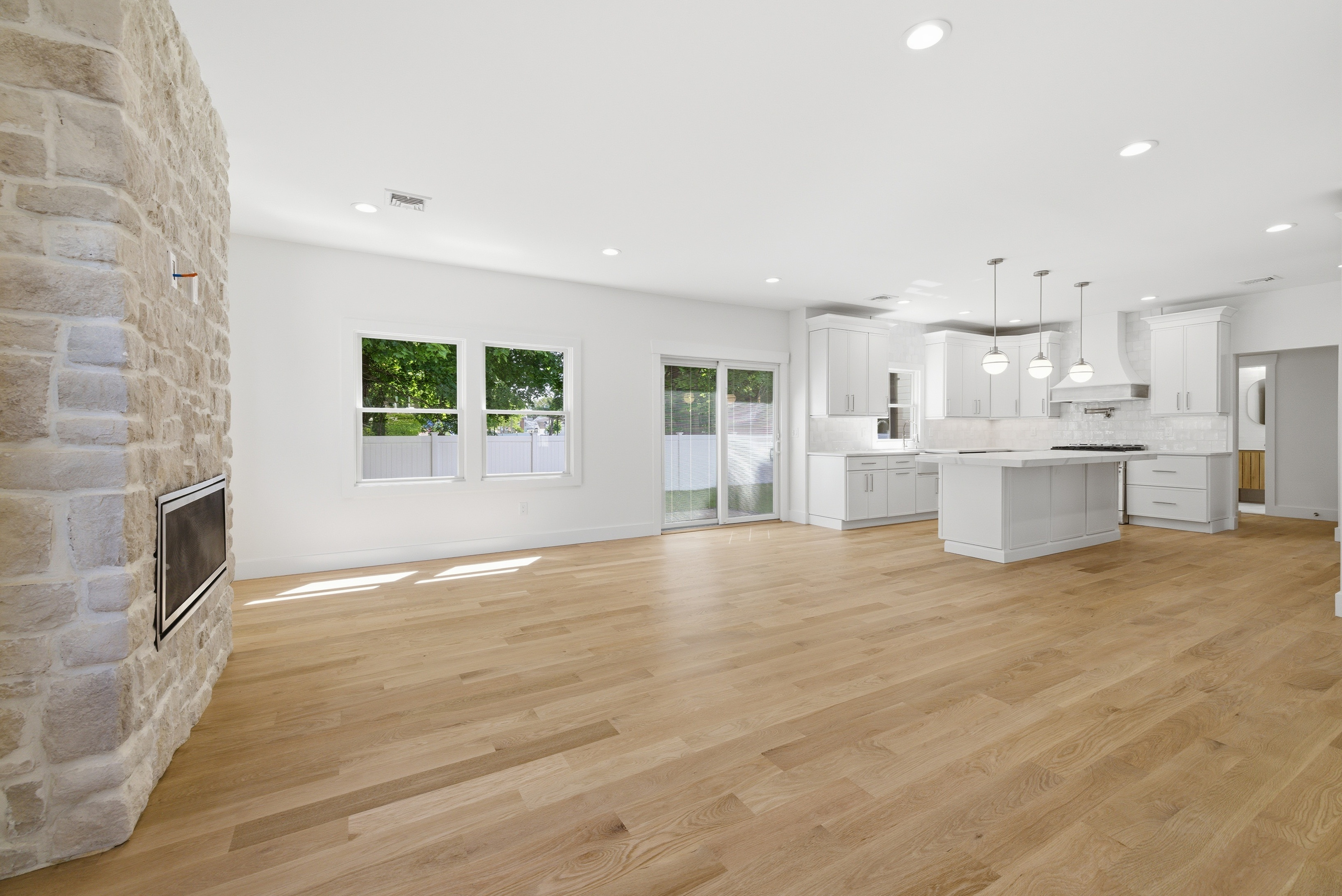  8 Van Cott Place, North Bellmore, NY, 11710 - 物件實景