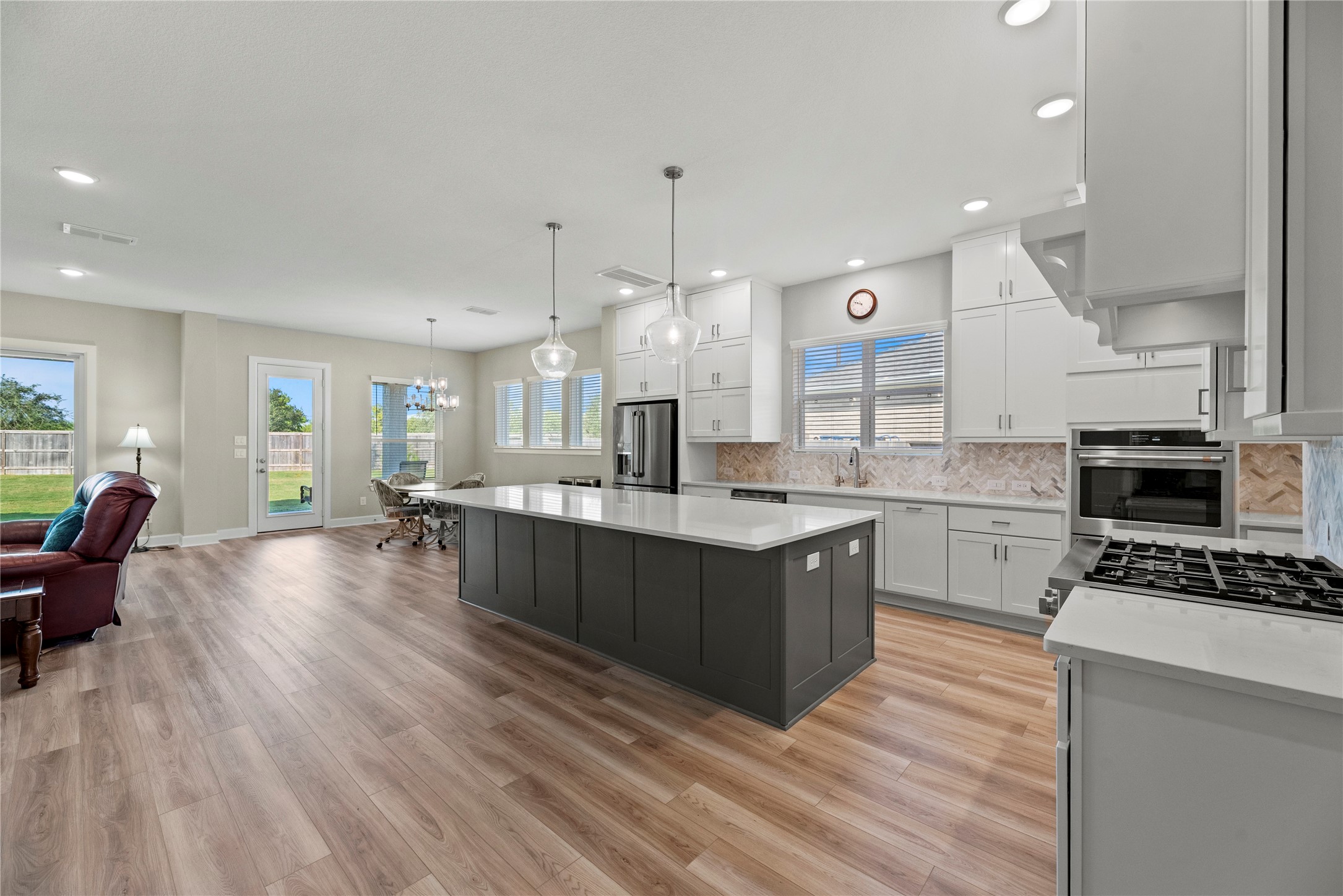 Katy, Texas, 77493, United States, 4 Bedrooms Bedrooms, ,3 BathroomsBathrooms,Residential,For Sale,1988106