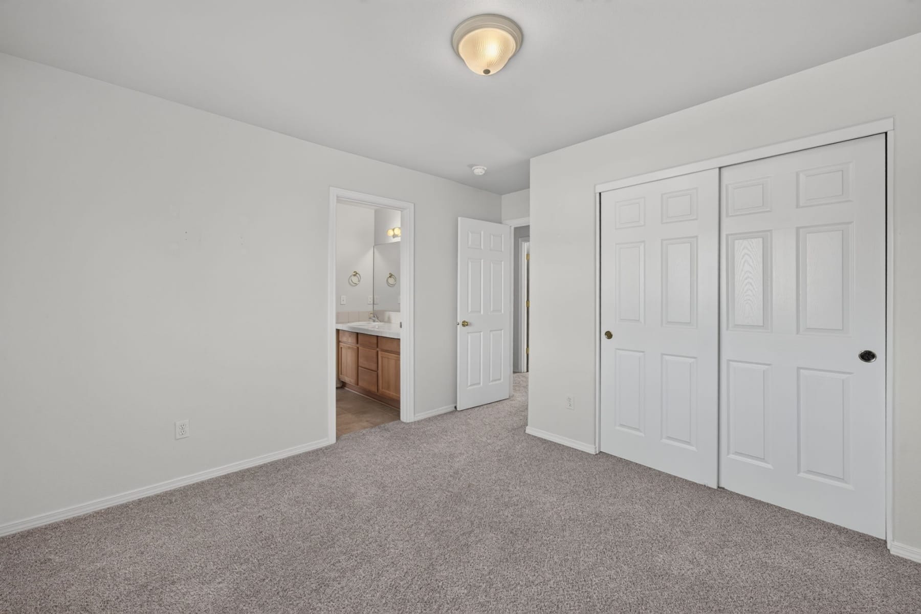  2836 NE Sedalia Loop Bend, OR 97701 - 物件實景