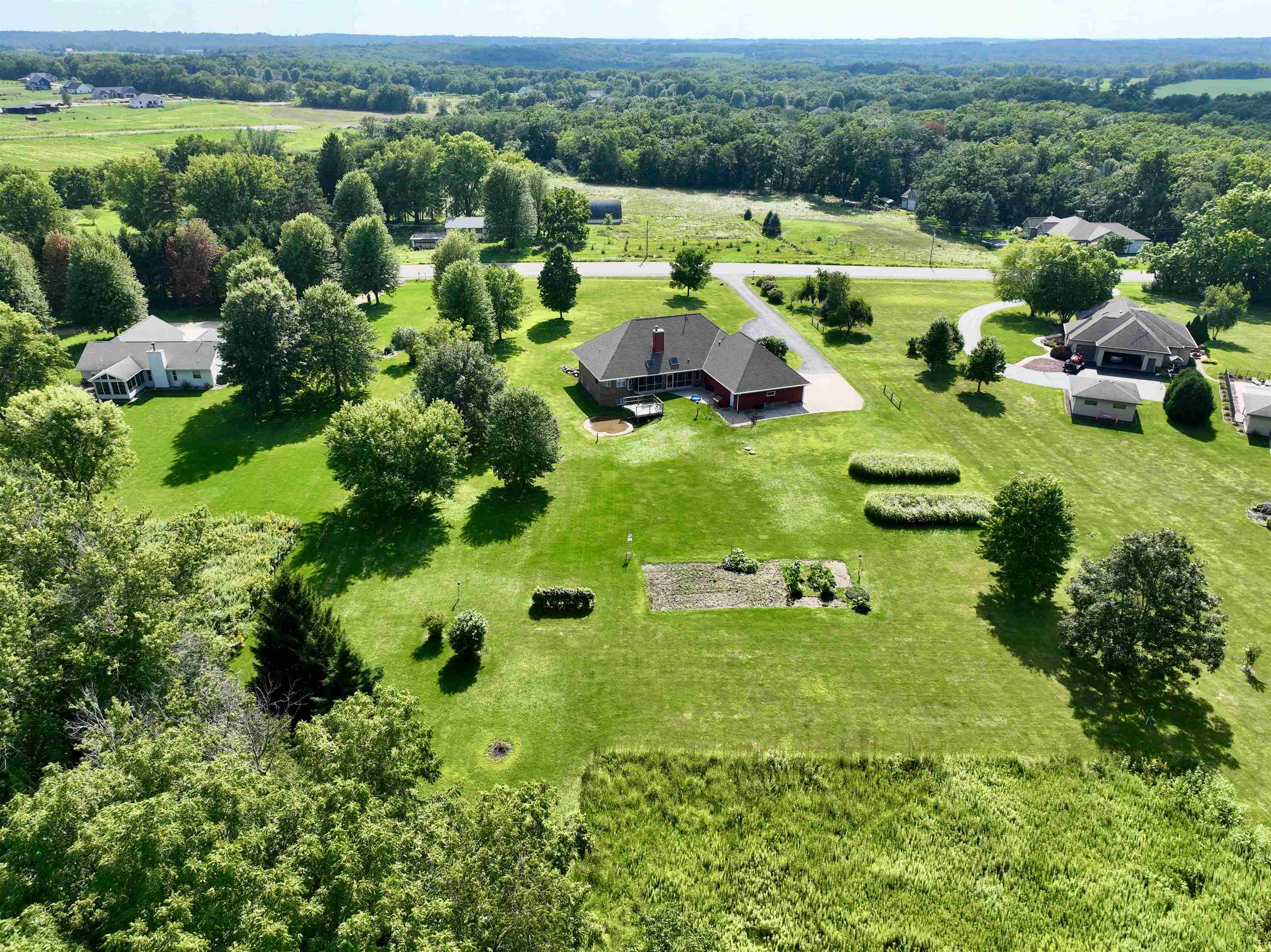 Janesville, Wisconsin, 53545, United States, 5 Bedrooms Bedrooms, ,4 BathroomsBathrooms,Residential,For Sale,1921861