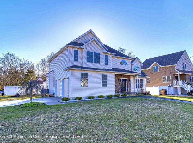Bayville, New Jersey, 08721, United States, 4 Bedrooms Bedrooms, ,3 BathroomsBathrooms,Residential,For Sale,1879854