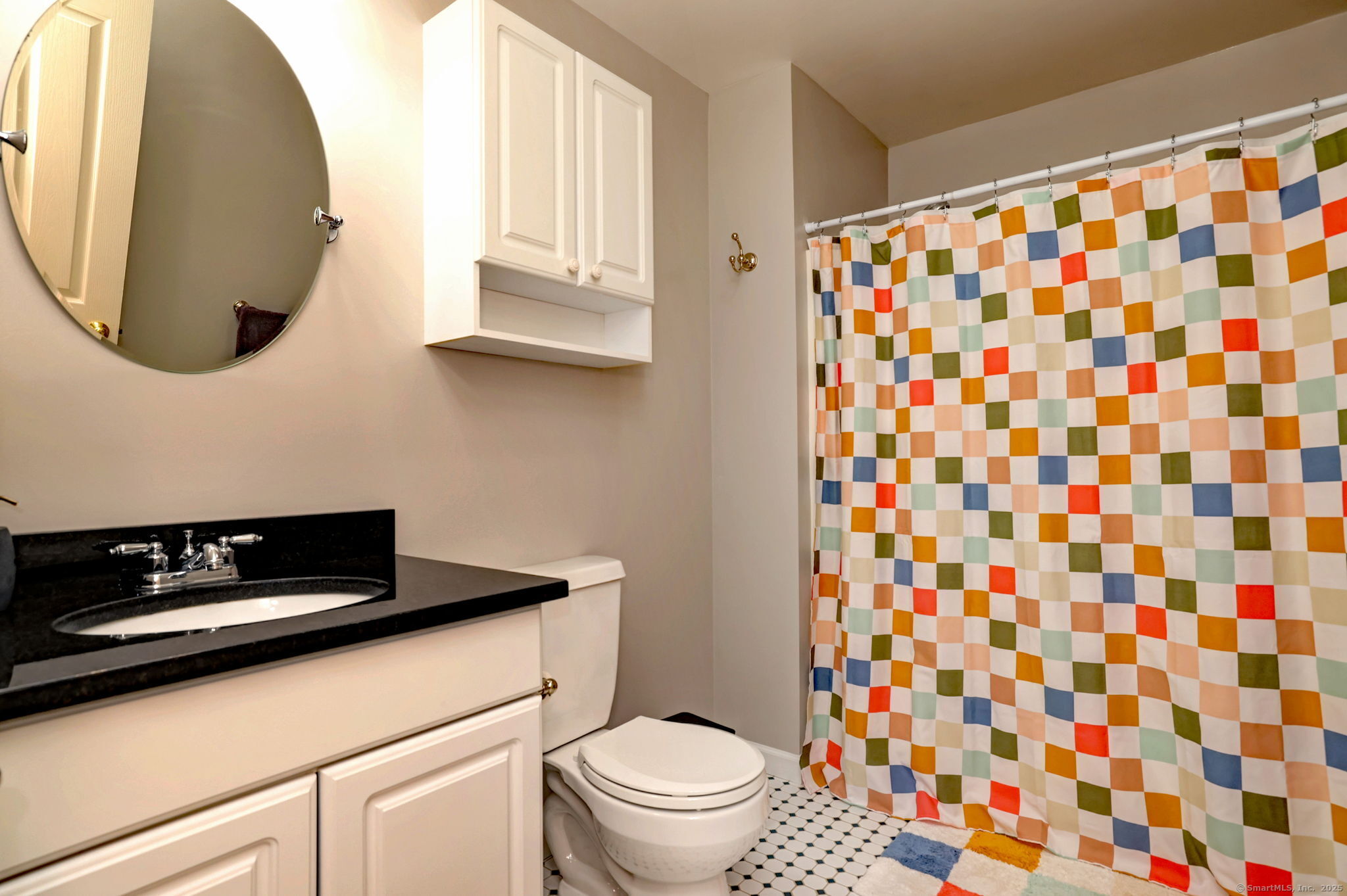 Orange, Connecticut, 06477, United States, 4 Bedrooms Bedrooms, ,4 BathroomsBathrooms,Residential,For Sale,1987664