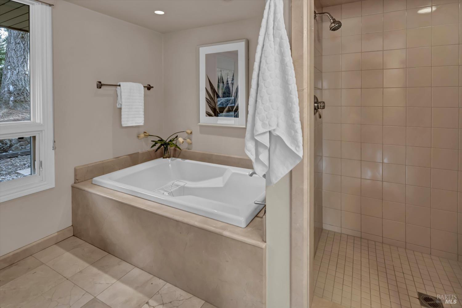 Napa, California, 94558, United States, 3 Bedrooms Bedrooms, ,3 BathroomsBathrooms,Residential,For Sale,1991086