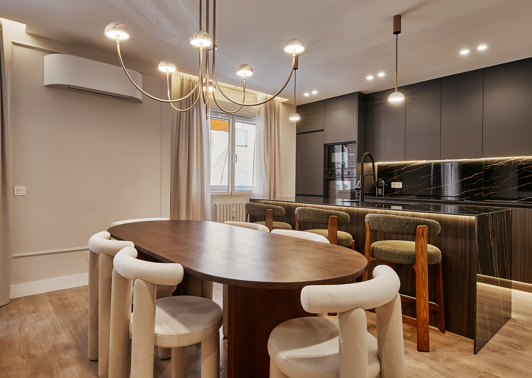  3-bedroom flat with balcony in Salamanca - 物件實景