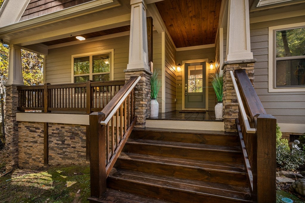 Ellijay, Georgia, 30536, United States, 3 Bedrooms Bedrooms, ,2 BathroomsBathrooms,Residential,For Sale,1987924