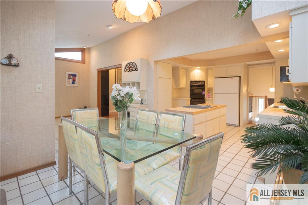 East Brunswick, New Jersey, 08816, United States, 5 Bedrooms Bedrooms, ,3 BathroomsBathrooms,Residential,For Sale,1890709