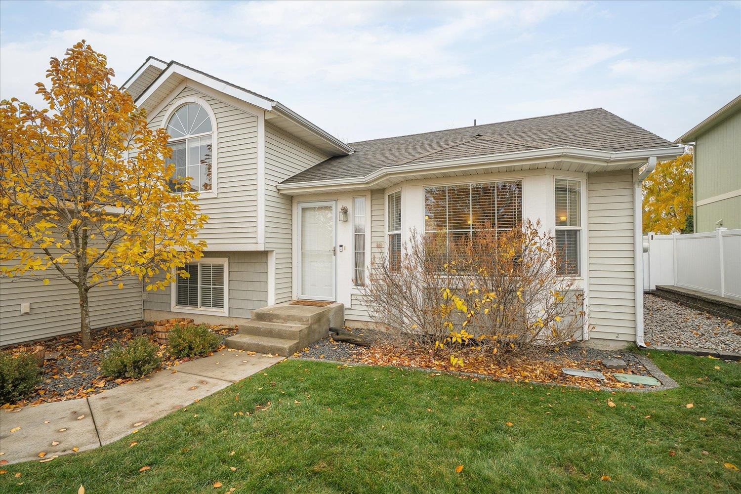 Spokane Valley, Washington, 99016, United States, 5 Bedrooms Bedrooms, ,3 BathroomsBathrooms,Residential,For Sale,1990389