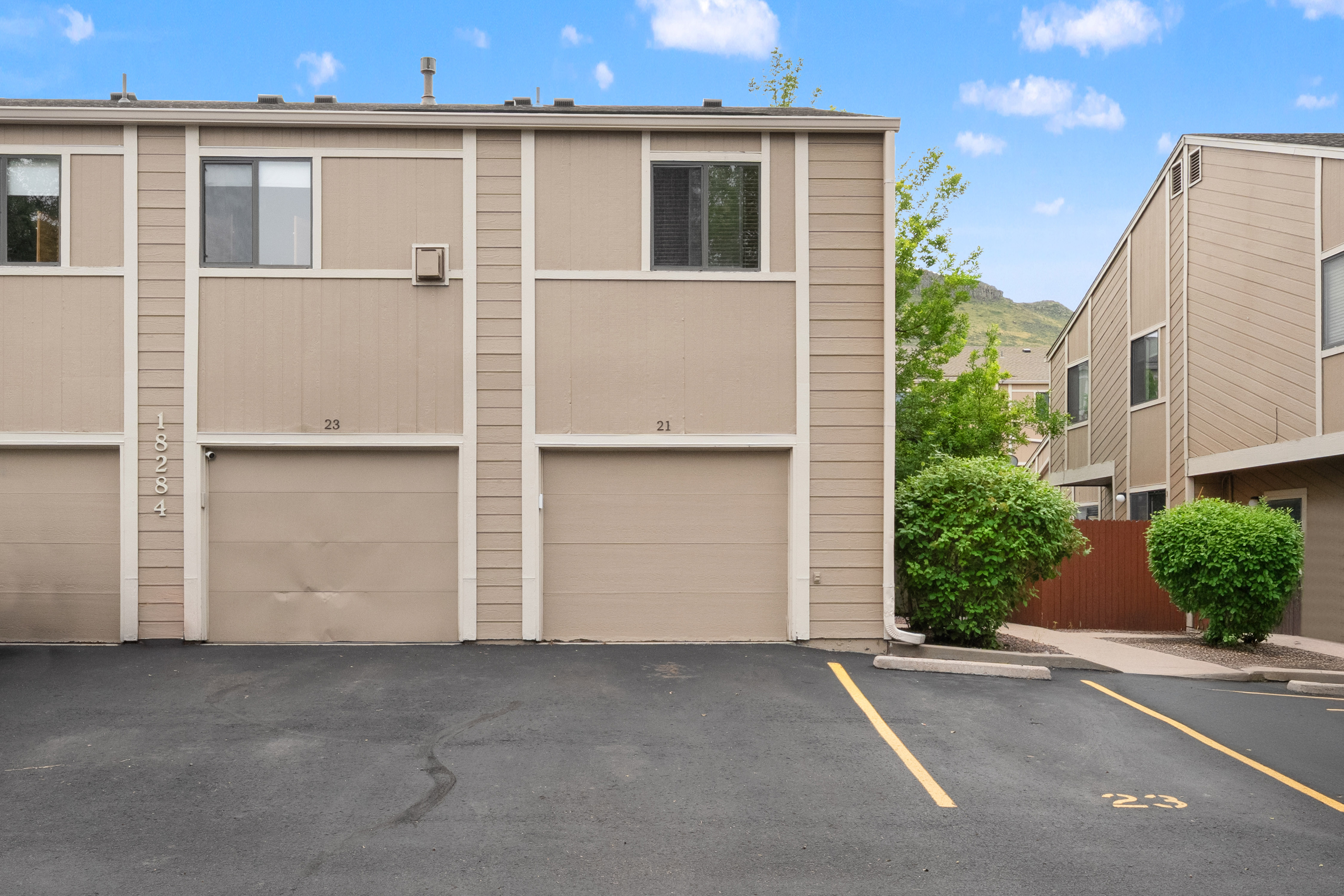  Affordable Townhome in the Highly Desired Table Mountain Heights Community - 物件實景