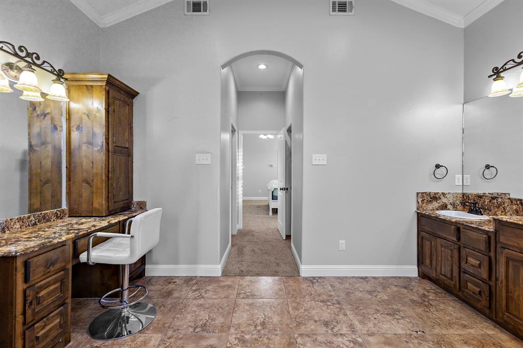 Mabank, Texas, 75147, United States, 3 Bedrooms Bedrooms, ,3 BathroomsBathrooms,Residential,For Sale,1713572