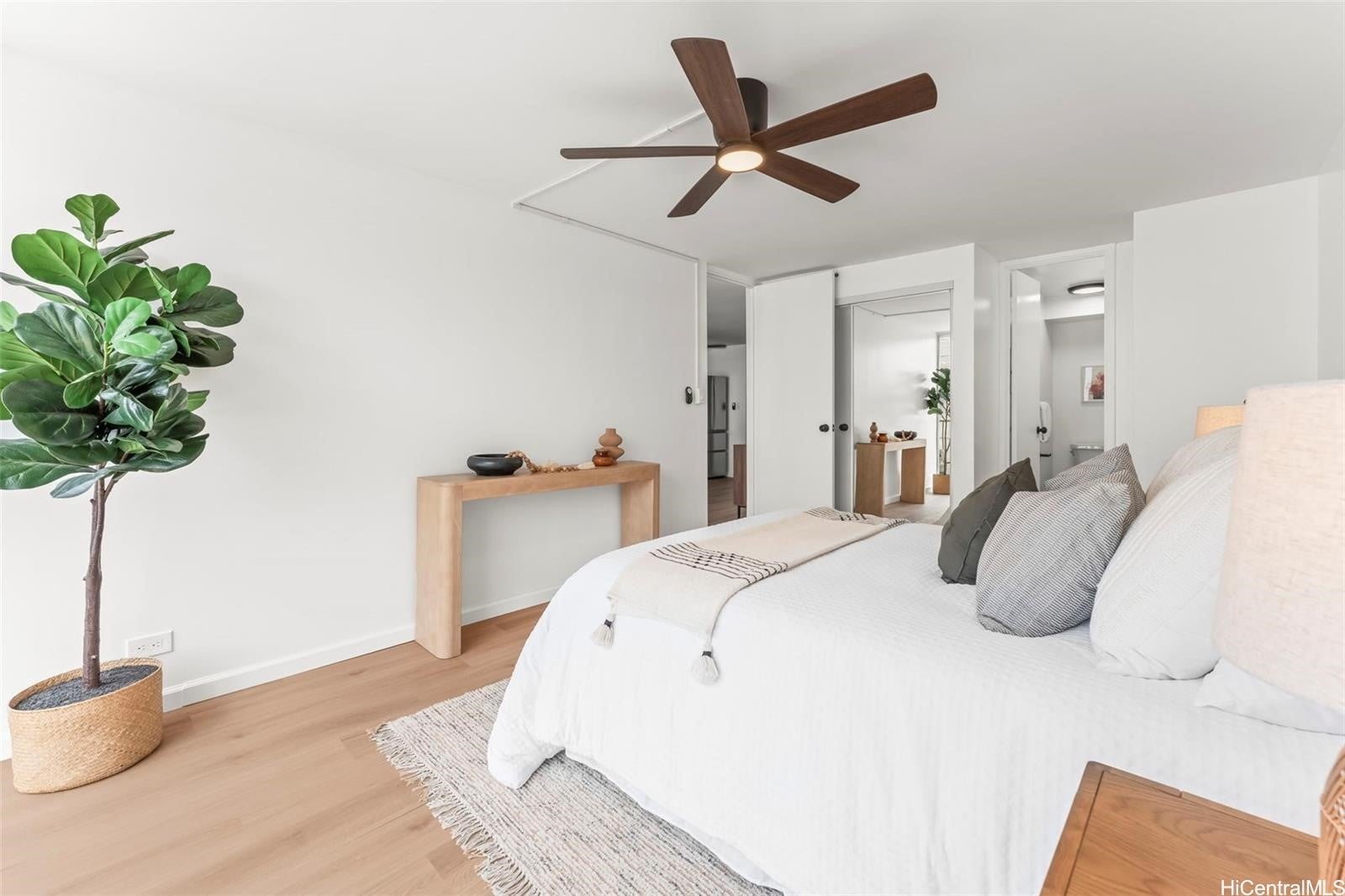 Honolulu, Hawaii, 96818, United States, 3 Bedrooms Bedrooms, ,2 BathroomsBathrooms,Residential,For Sale,2015765