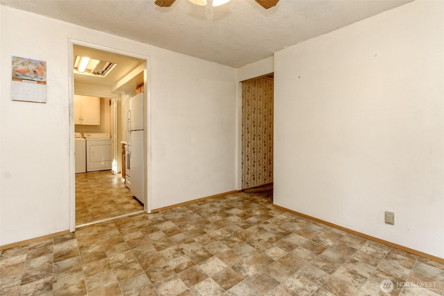 SEATTLE, Washington, 98146, United States, 3 Bedrooms Bedrooms, ,2 BathroomsBathrooms,Residential,For Sale,1969203