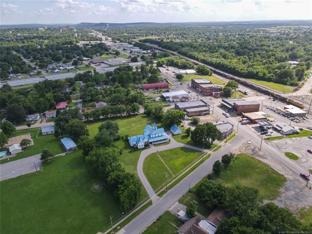McAlester, Oklahoma, 74501, United States, 4 Bedrooms Bedrooms, ,2 BathroomsBathrooms,Residential,For Sale,1982144