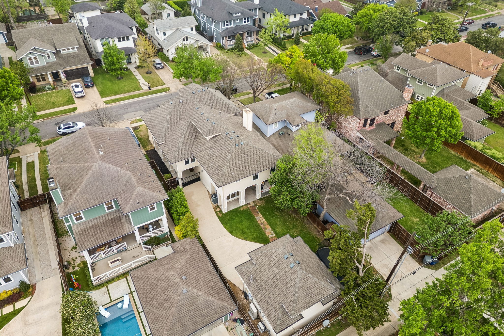  Modern Craftsman in One of Dallas
