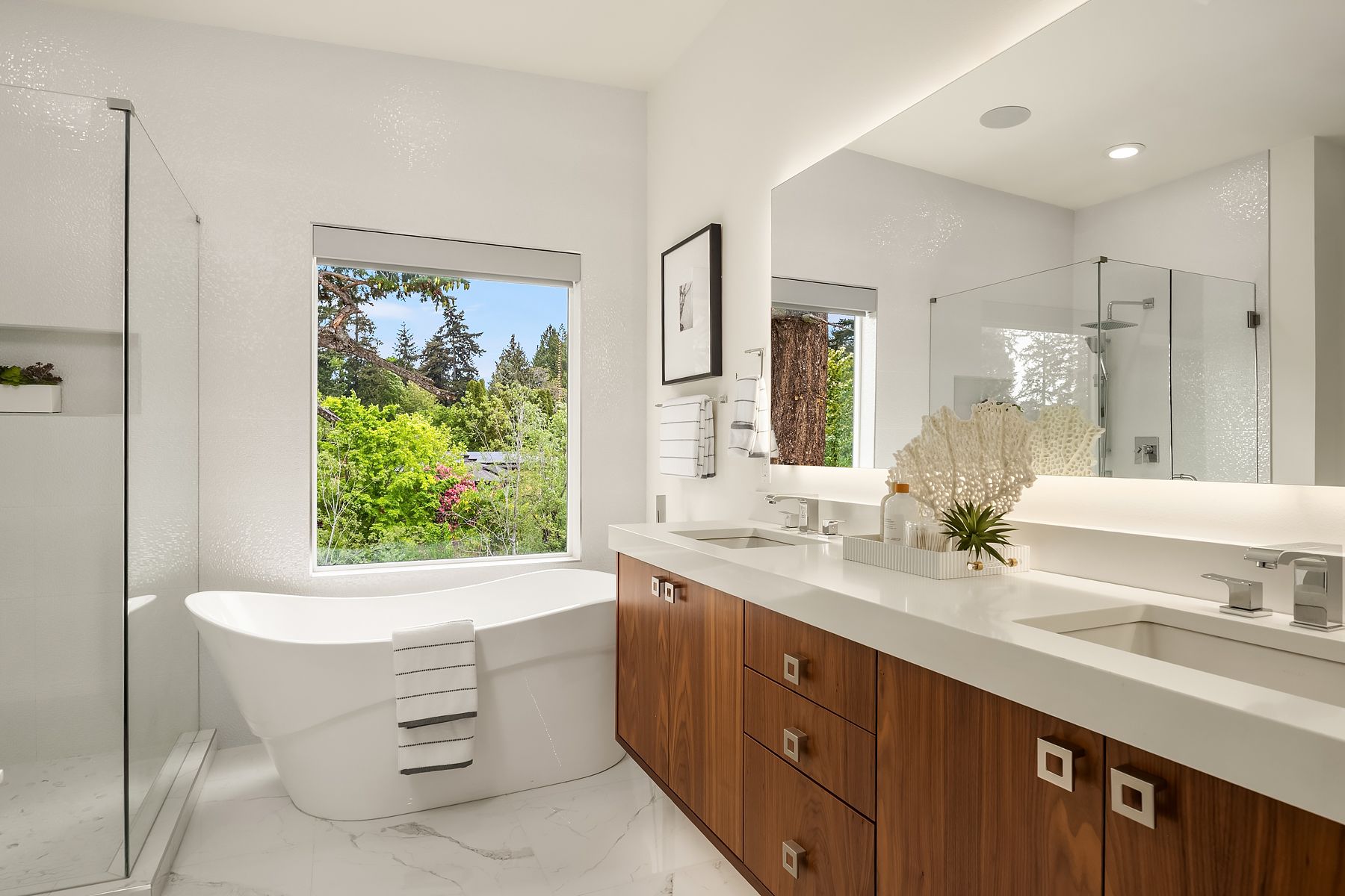  9622 Slater Ave NE, Kirkland, WA 98033 - 物件實景