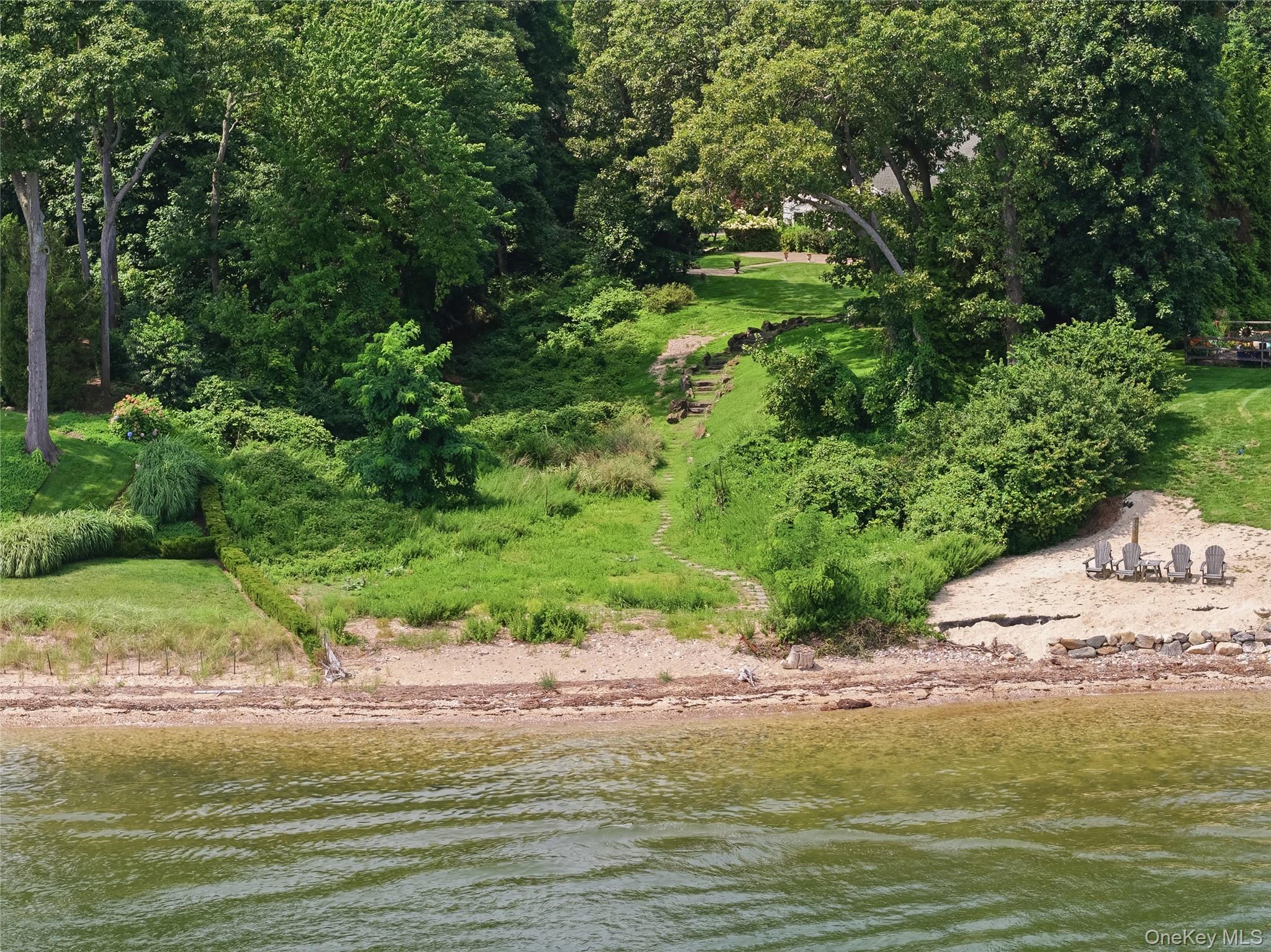  6 Lighthouse Point, Lloyd Harbor, NY, 11743 - 物件實景