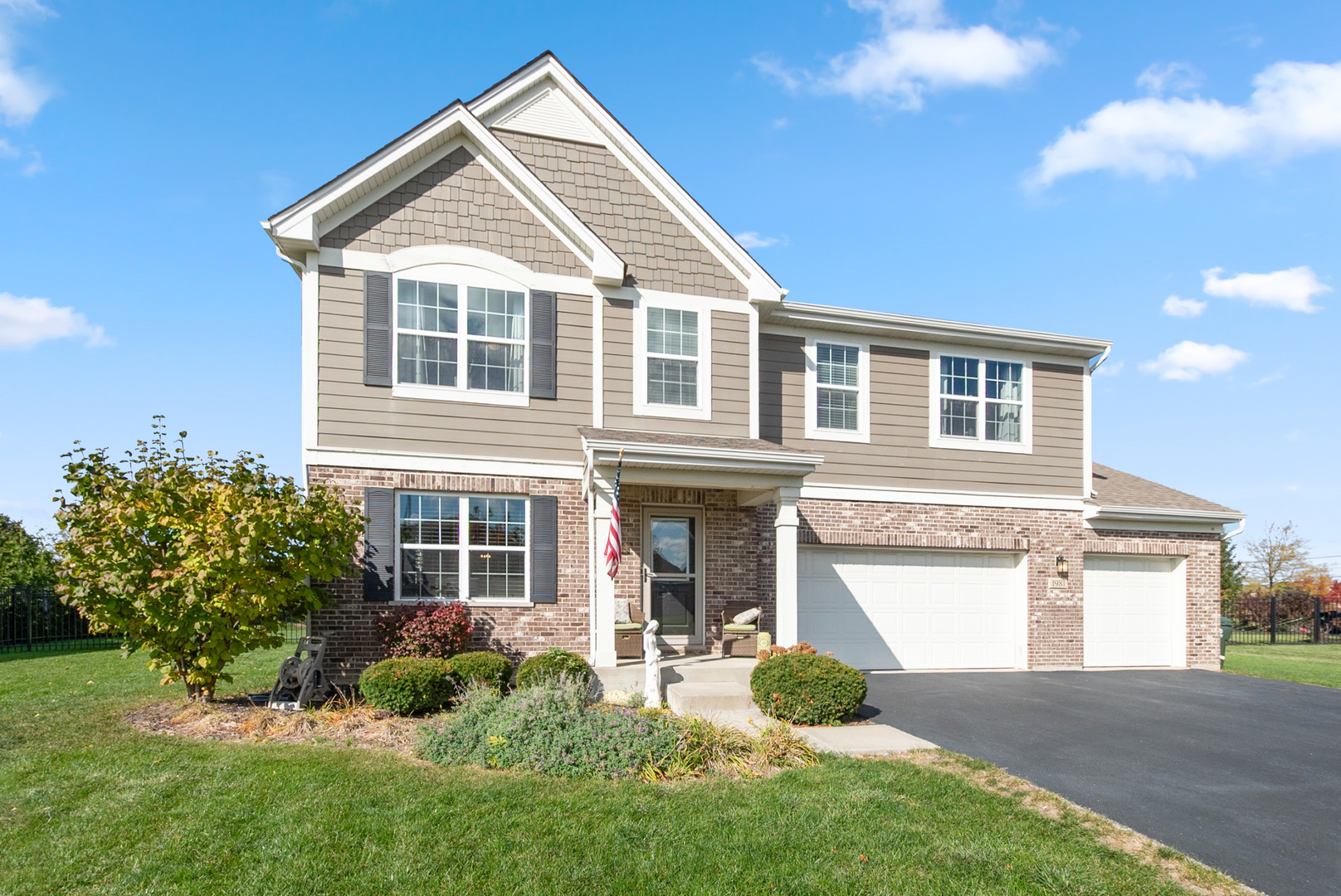 New Lenox, Illinois, 60451, United States, 4 Bedrooms Bedrooms, ,3 BathroomsBathrooms,Residential,For Sale,1984250