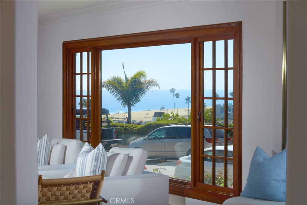 Corona del Mar, California, 92625, United States, 4 Bedrooms Bedrooms, ,4 BathroomsBathrooms,Residential,For Sale,1709023
