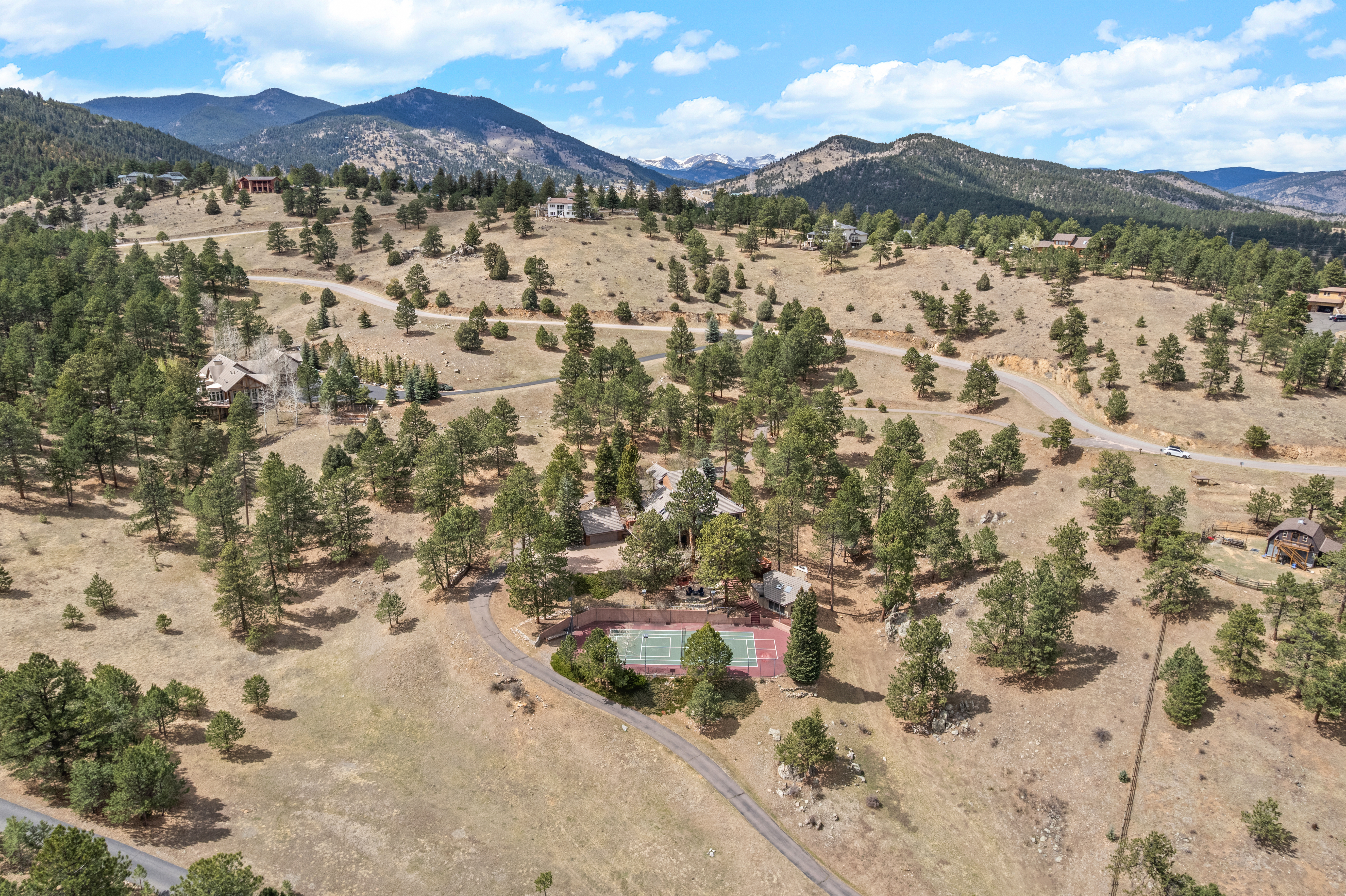  Exceptional Mountain Estate - 物件實景