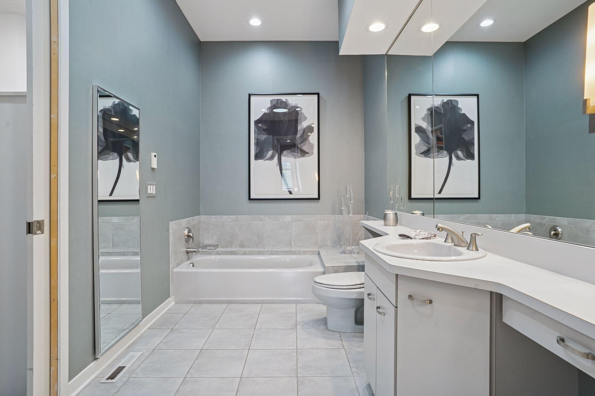 Lilydale, Minnesota, 55118, United States, 3 Bedrooms Bedrooms, ,3 BathroomsBathrooms,Residential,For Sale,1989452