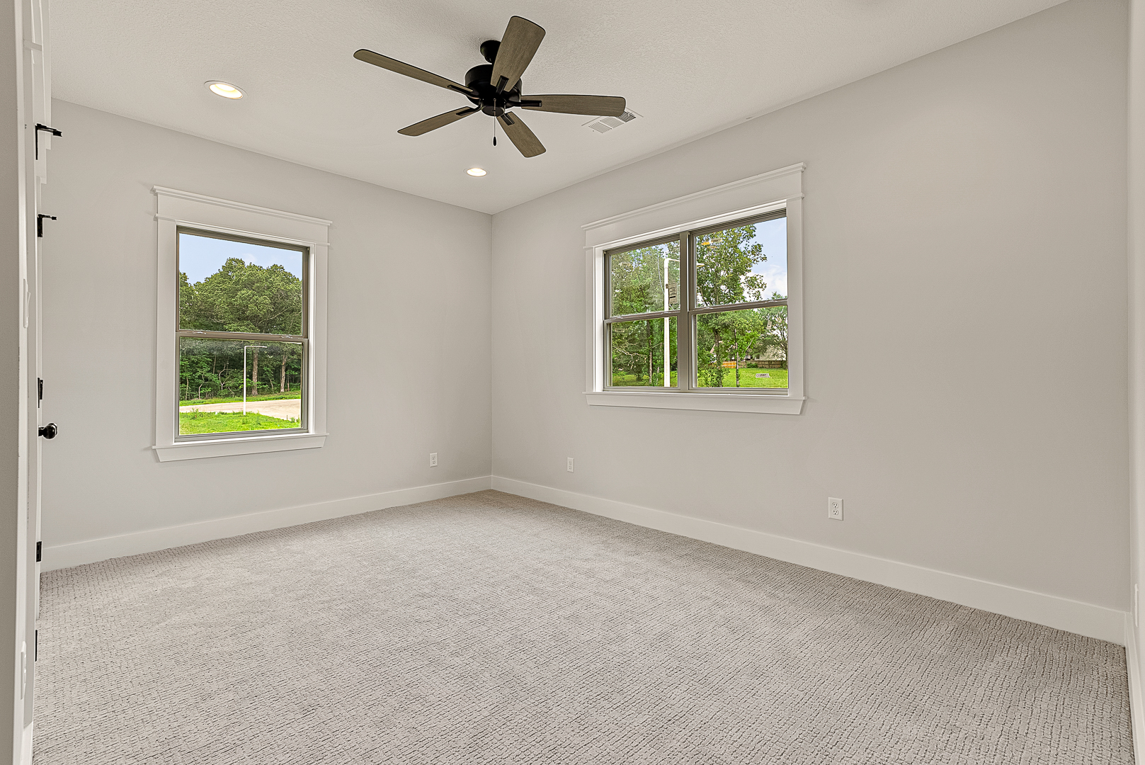 Jonesboro, Arkansas, 72401, United States, 5 Bedrooms Bedrooms, ,3 BathroomsBathrooms,Residential,For Sale,1942201